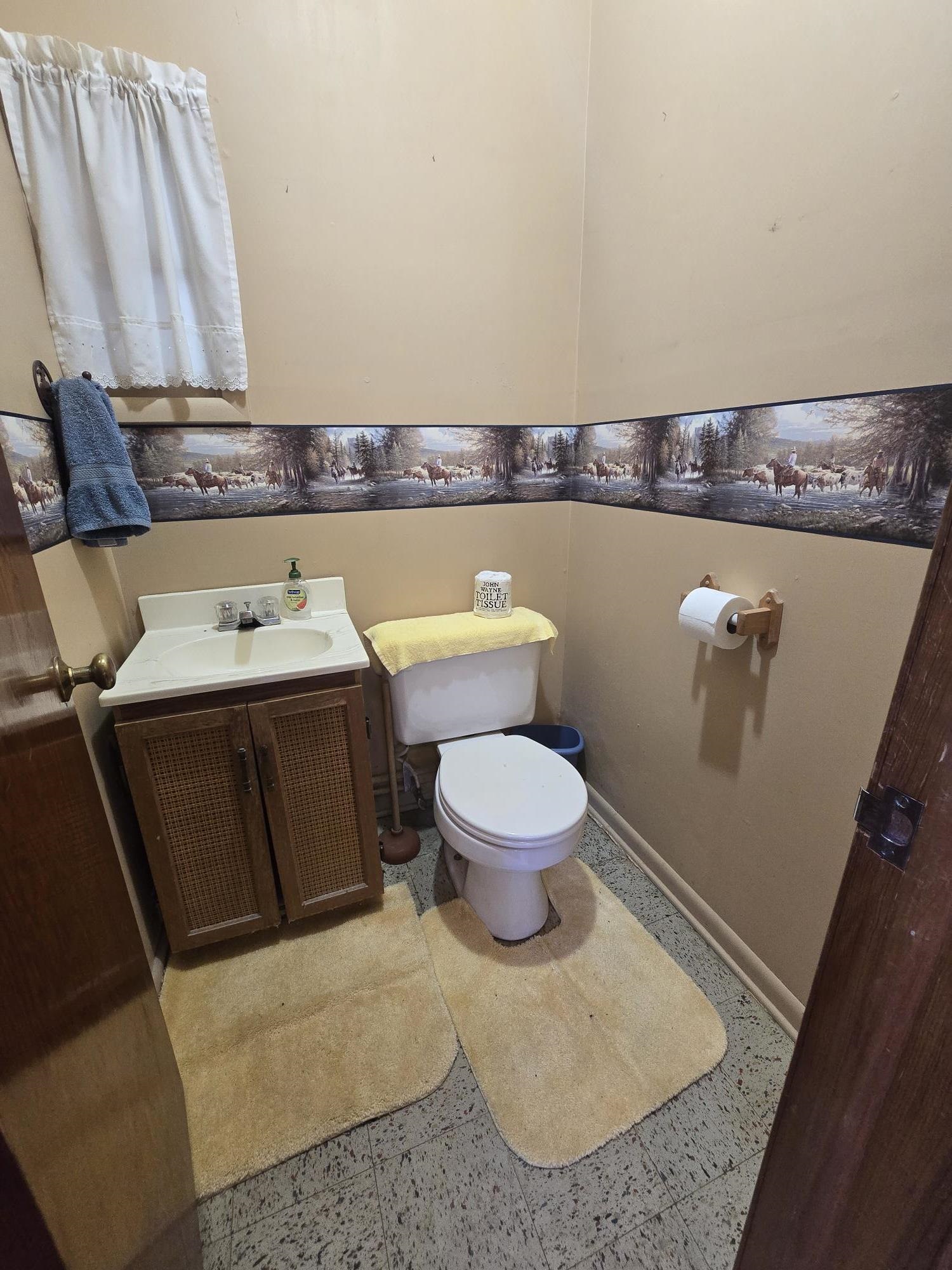 329 N College Street Winfield KS 67156