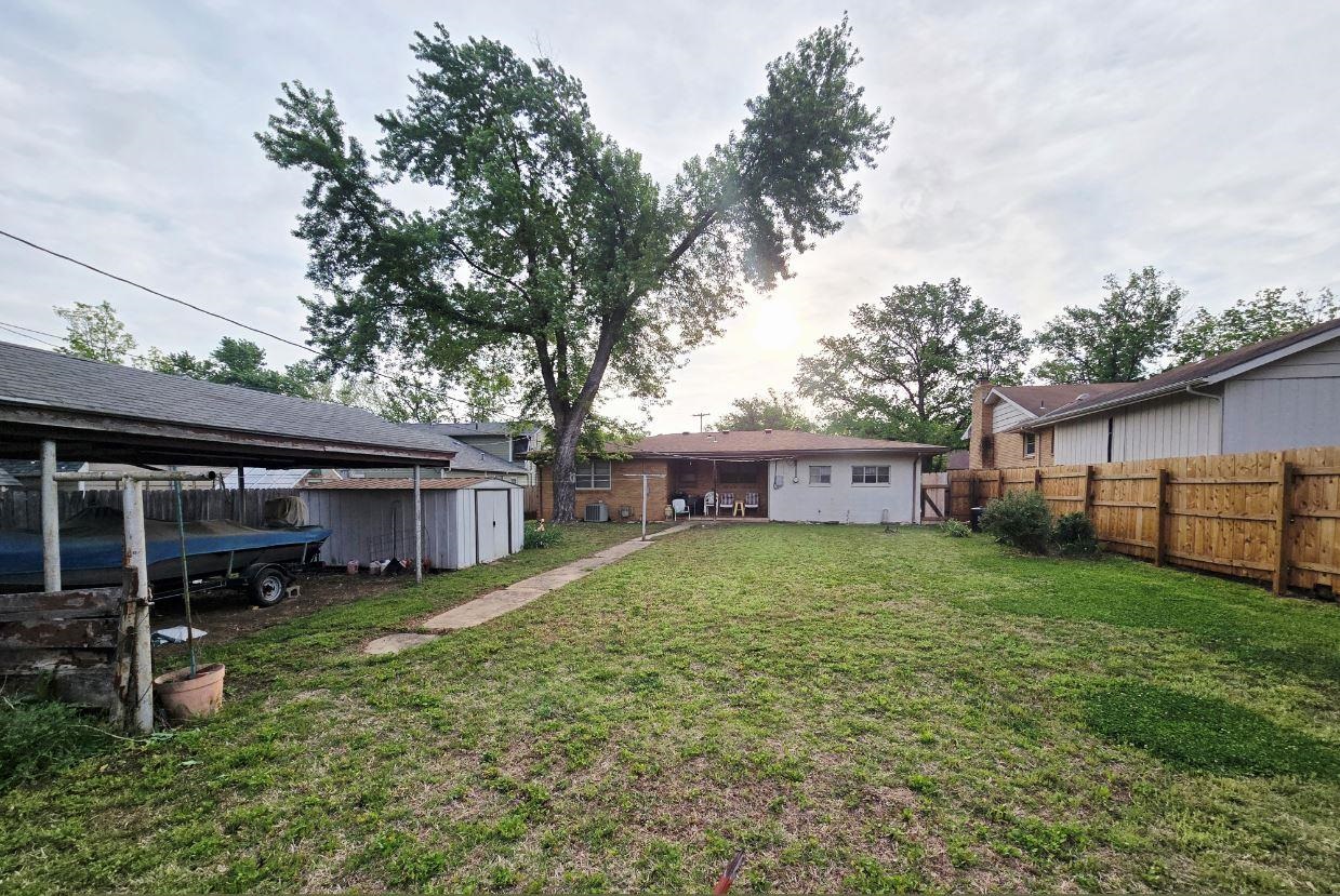329 N College Street Winfield KS 67156