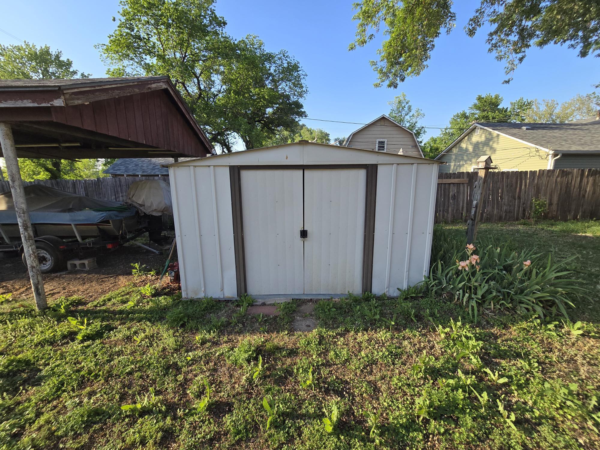 329 N College Street Winfield KS 67156