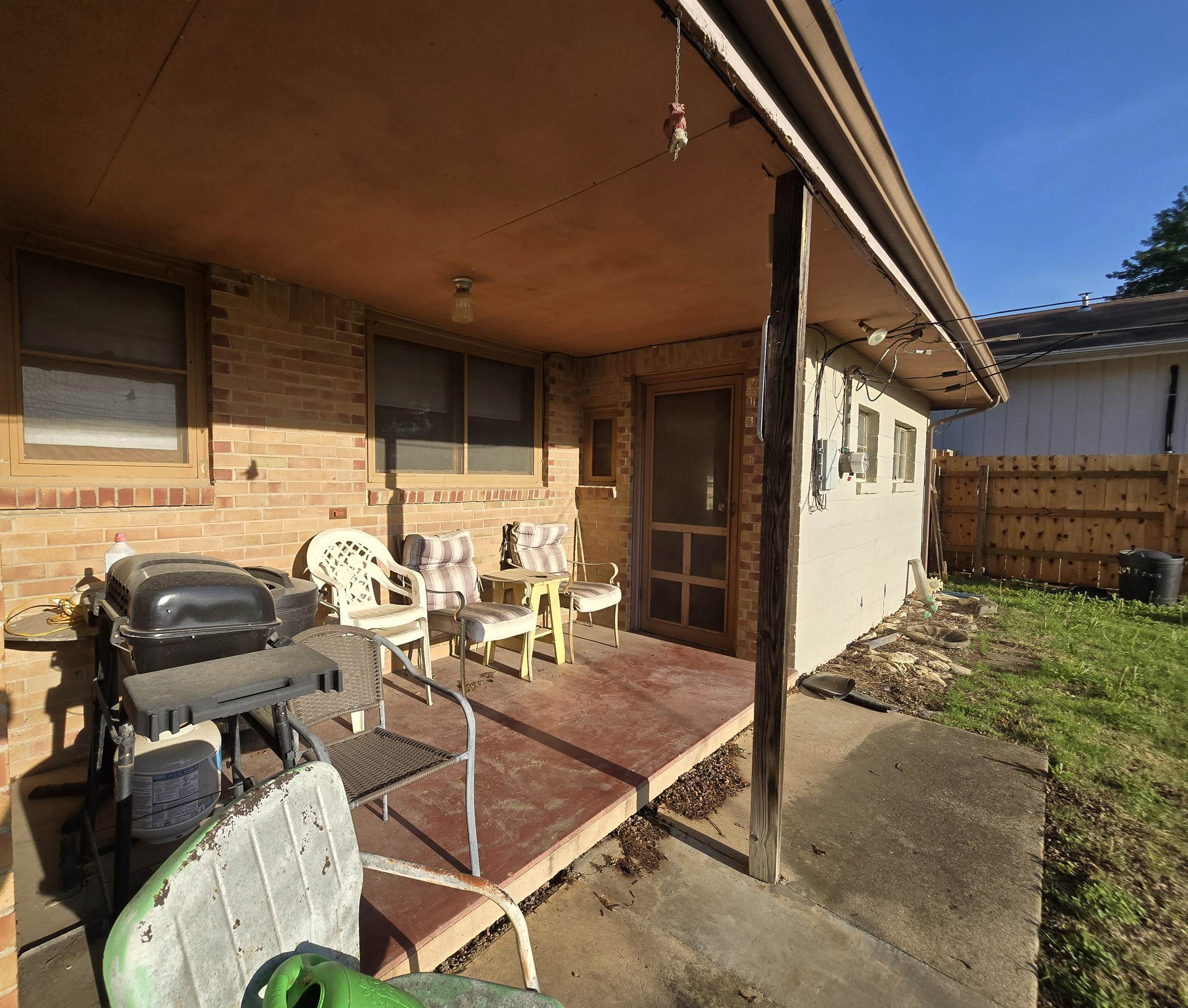 329 N College Street Winfield KS 67156