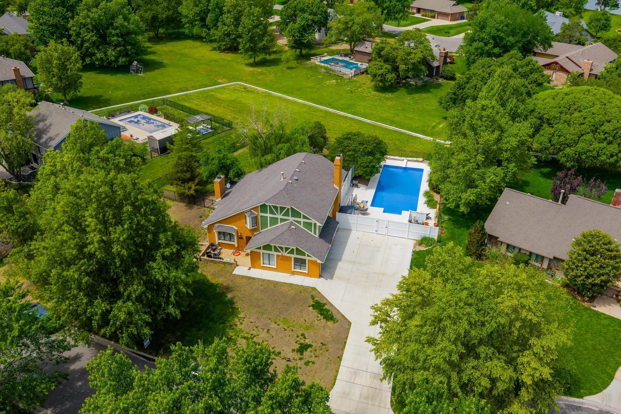 14710 E Willowbend Circle Wichita KS 67230