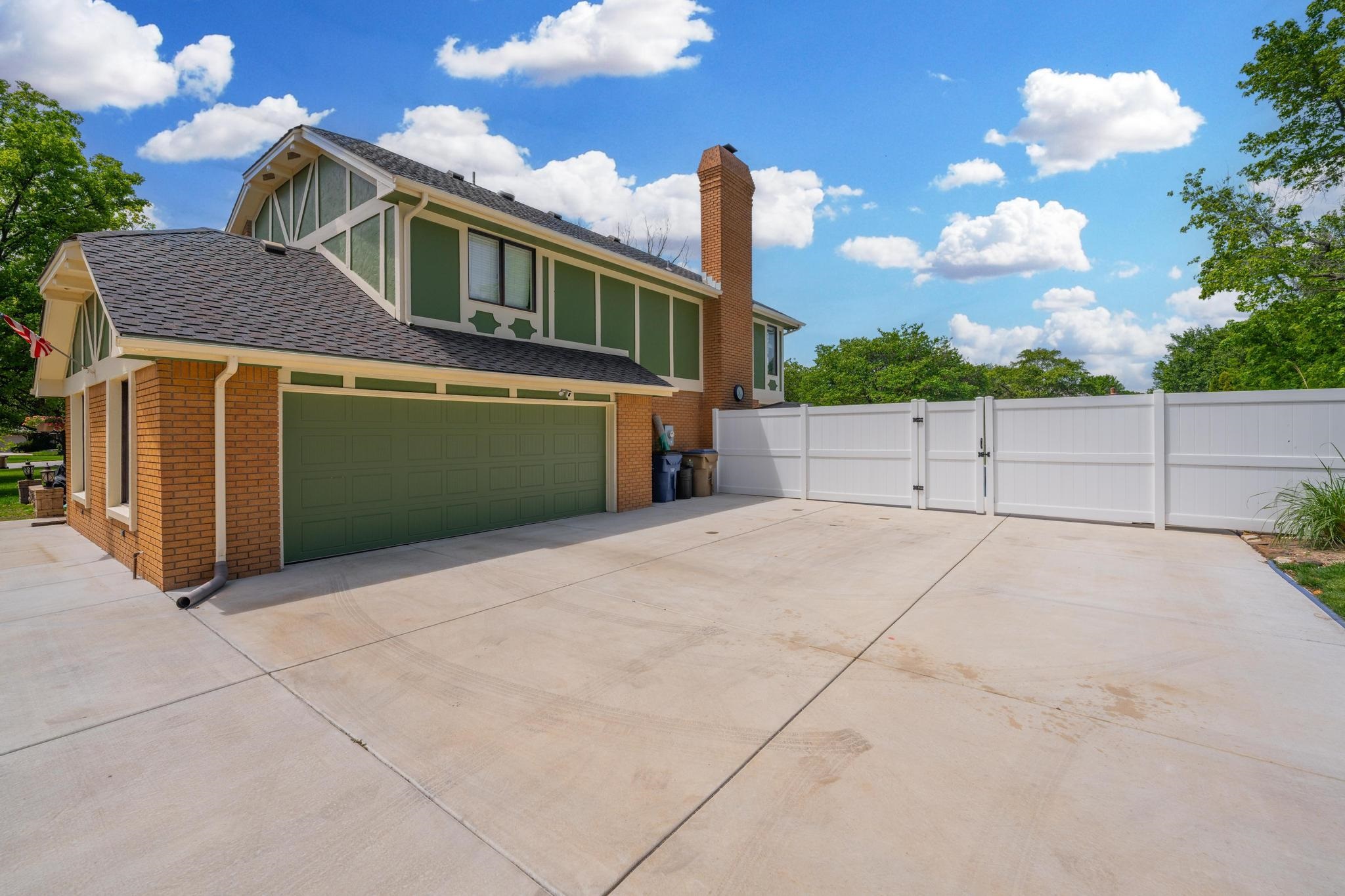 14710 E Willowbend Circle Wichita KS 67230