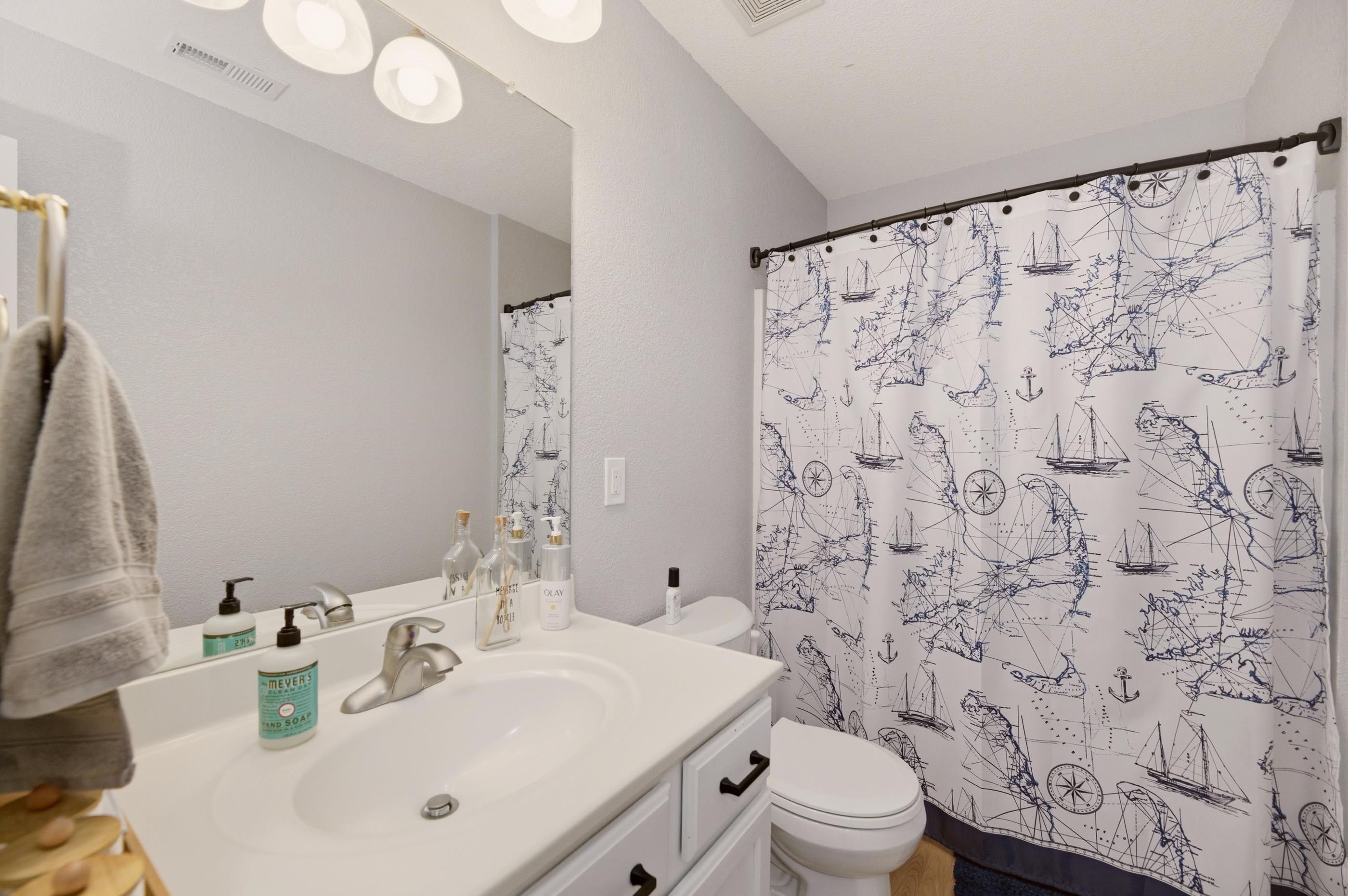 6943 E Perryton Street Bel Aire KS 67226-1468