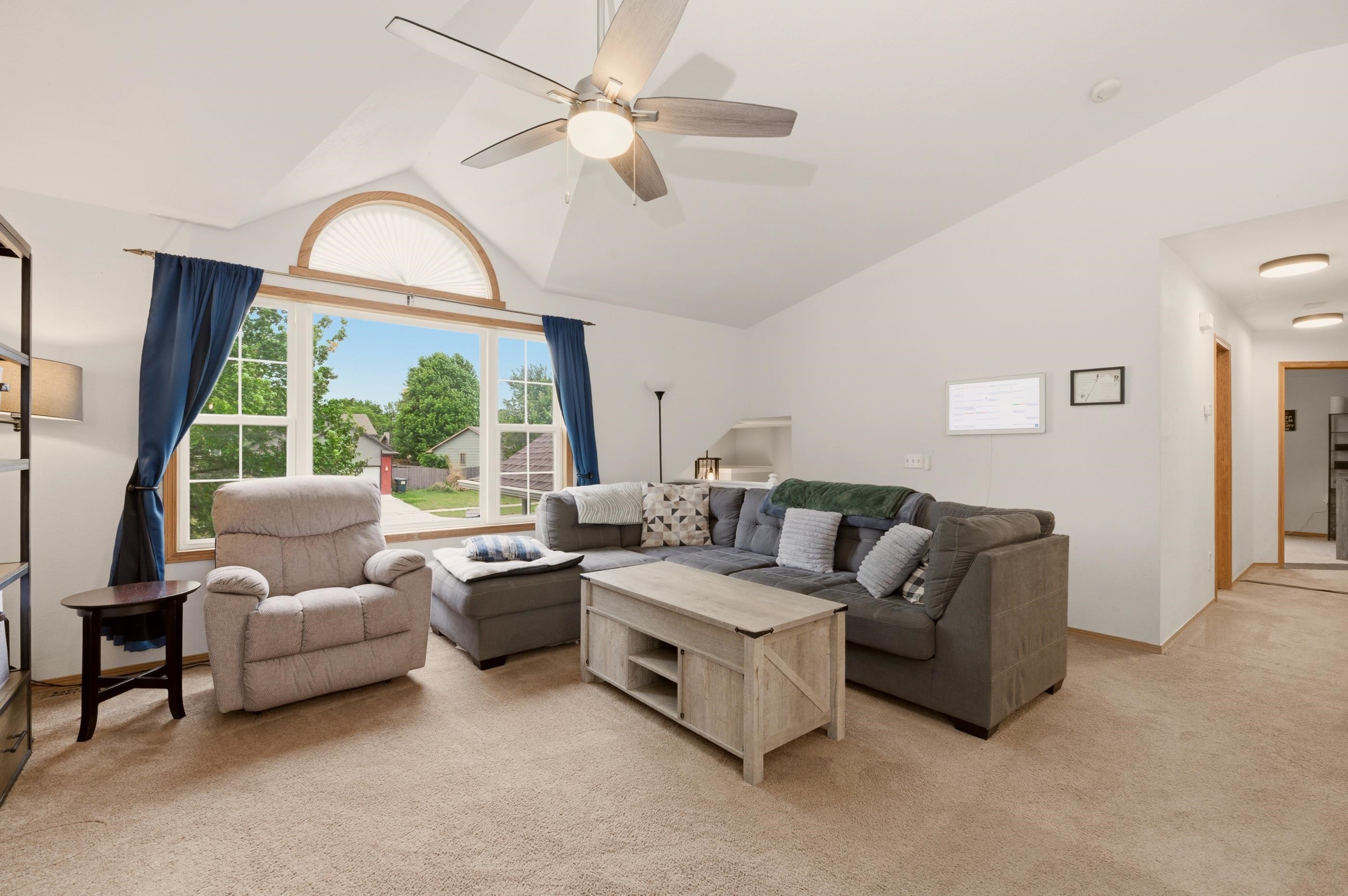 6943 E Perryton Street Bel Aire KS 67226-1468