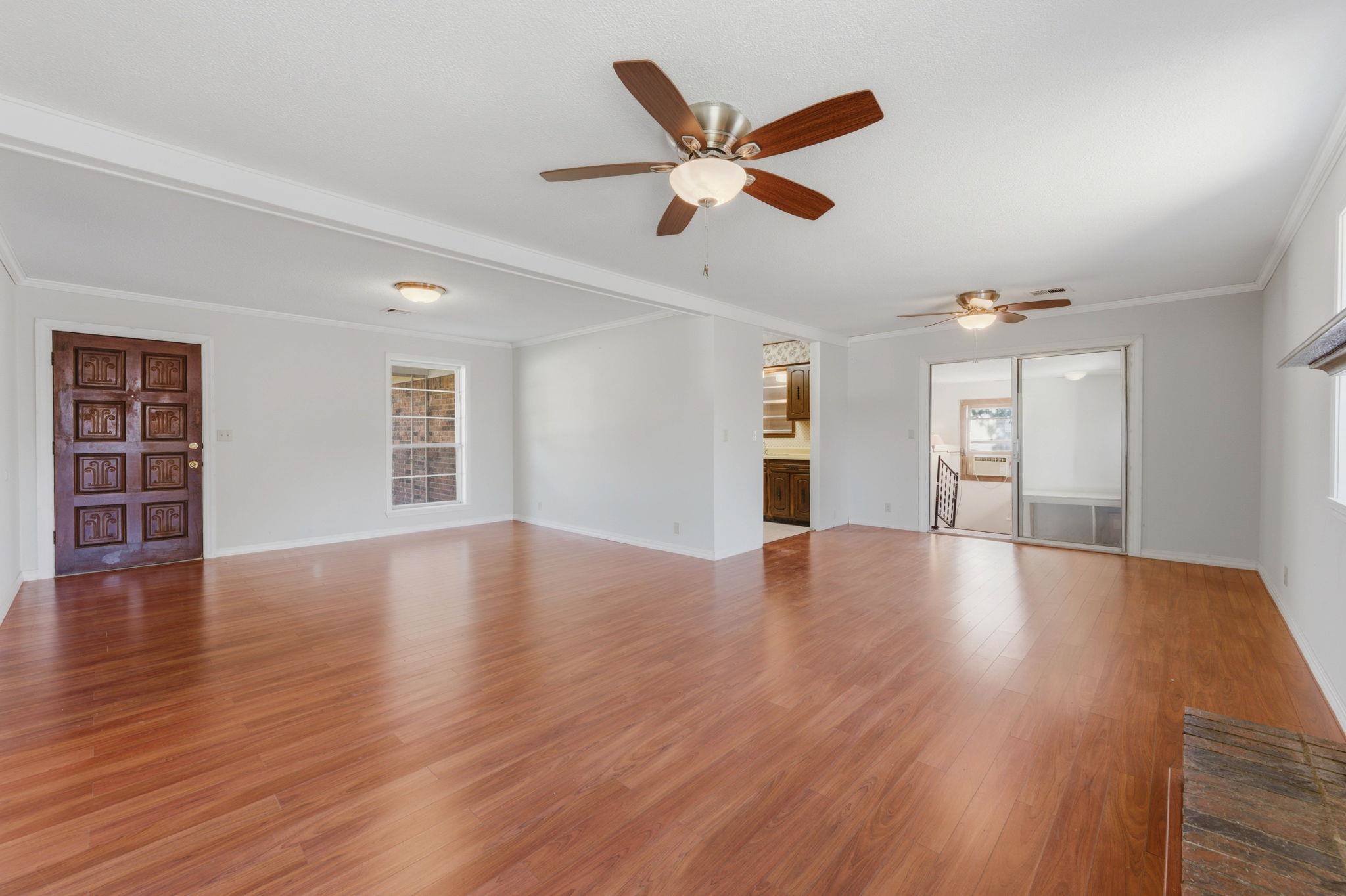 1214 Edgewood Wellington KS 67152
