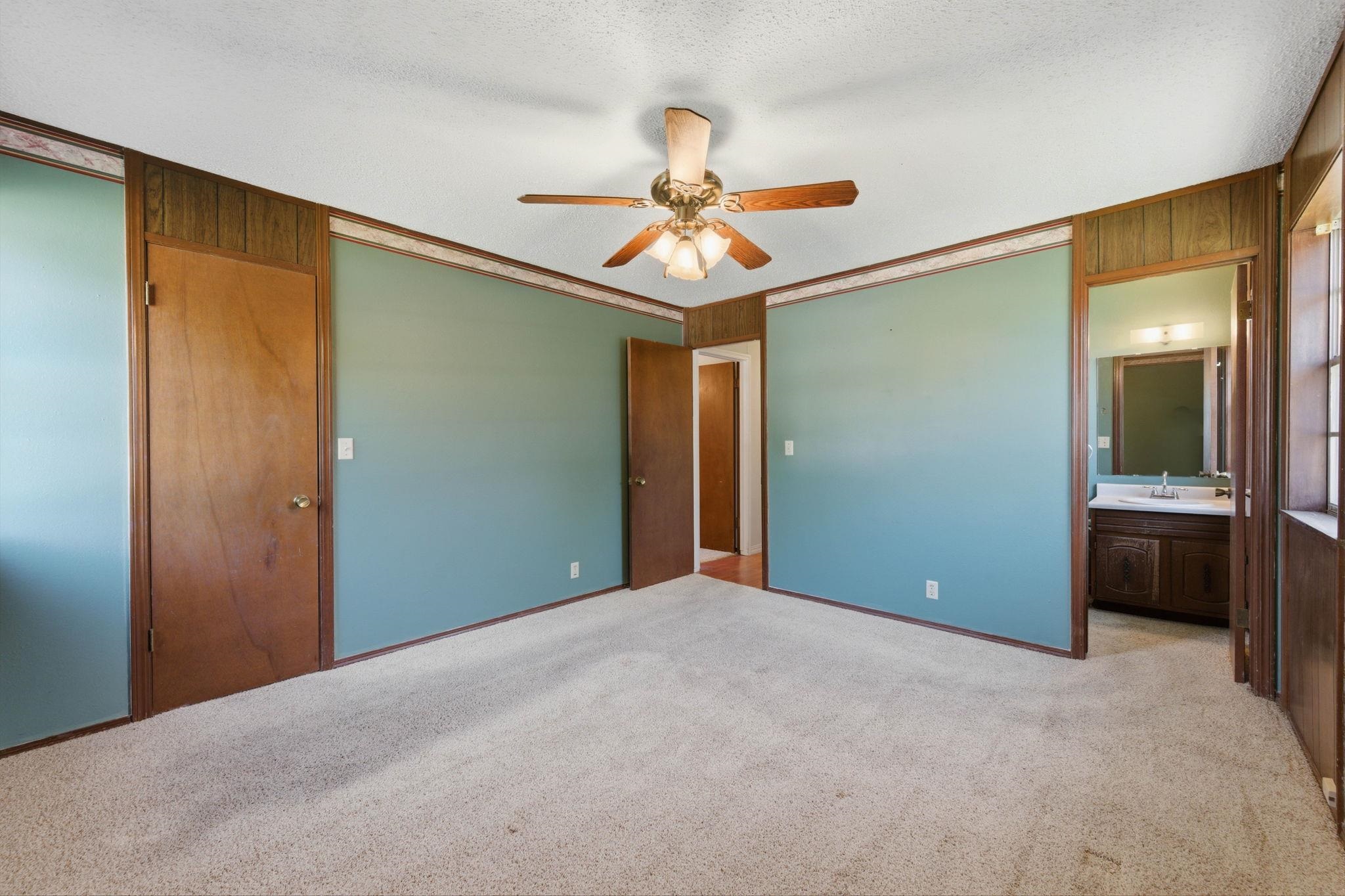 1214 Edgewood Wellington KS 67152