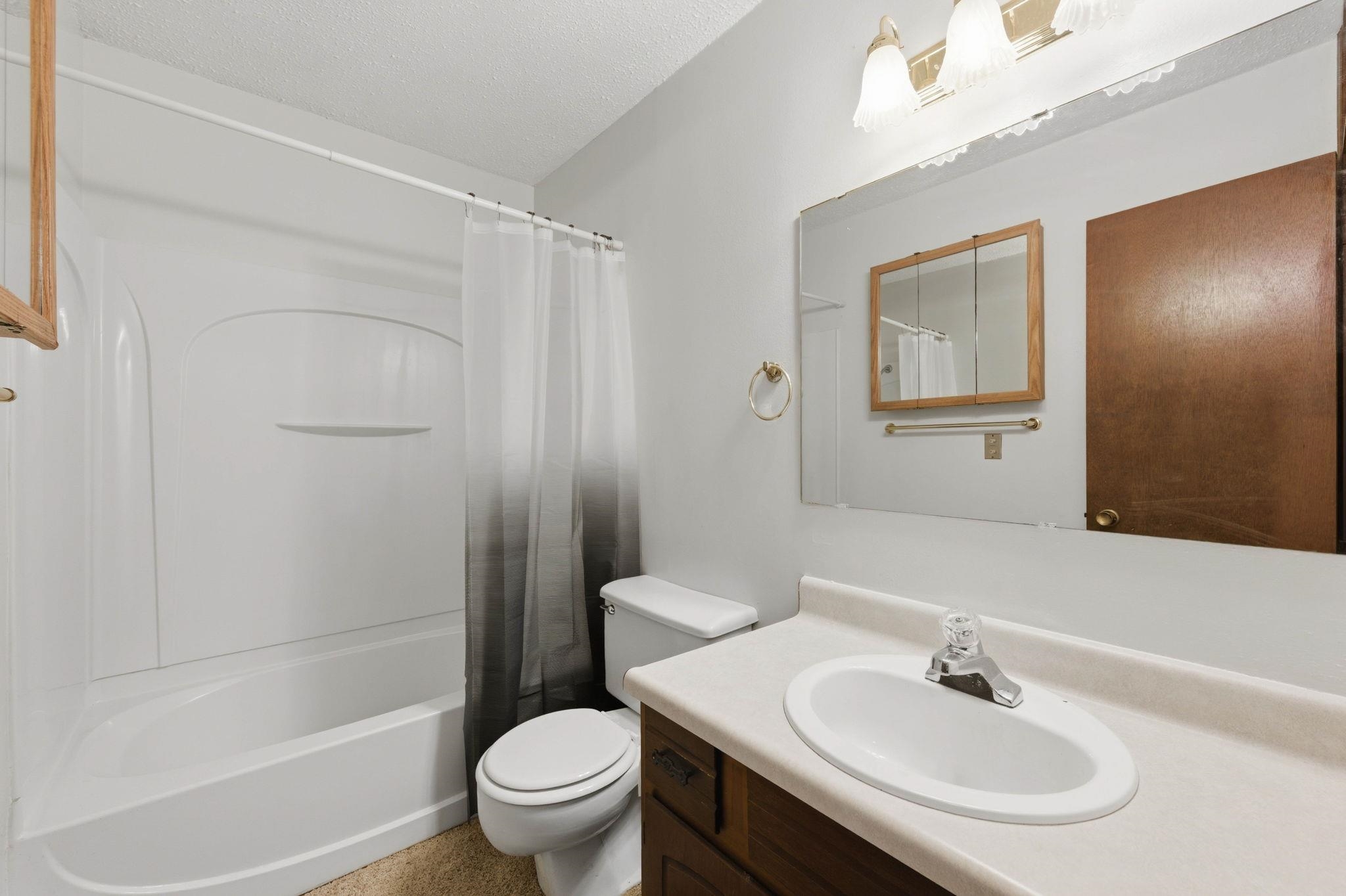 1214 Edgewood Wellington KS 67152