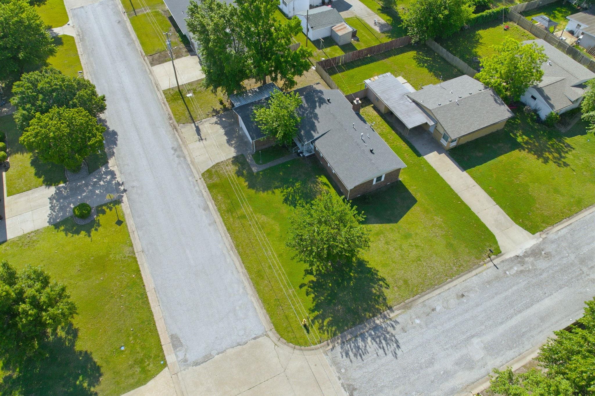 1214 Edgewood Wellington KS 67152