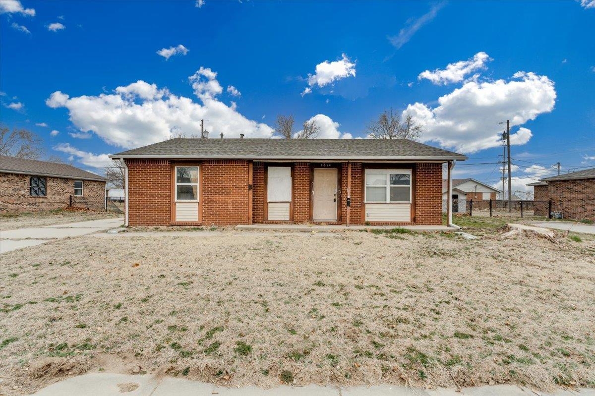 1614 E Del Mar Street Wichita KS 67216