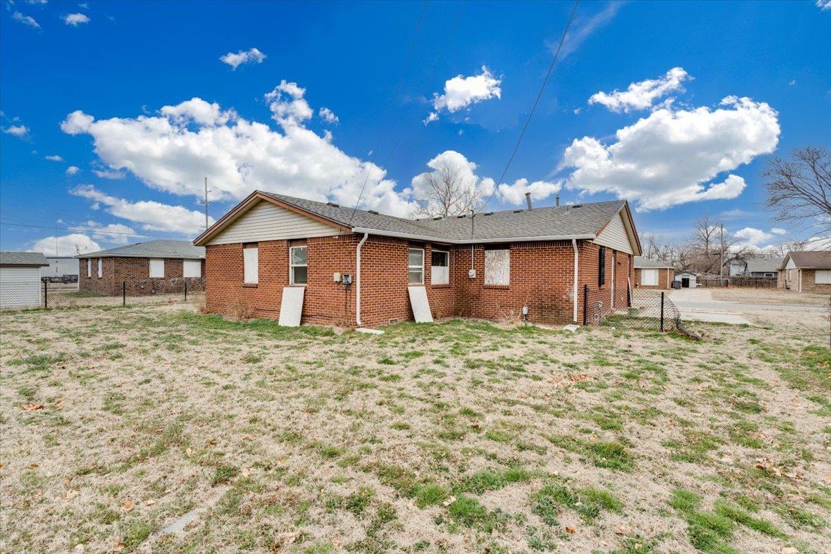 1614 E Del Mar Street Wichita KS 67216