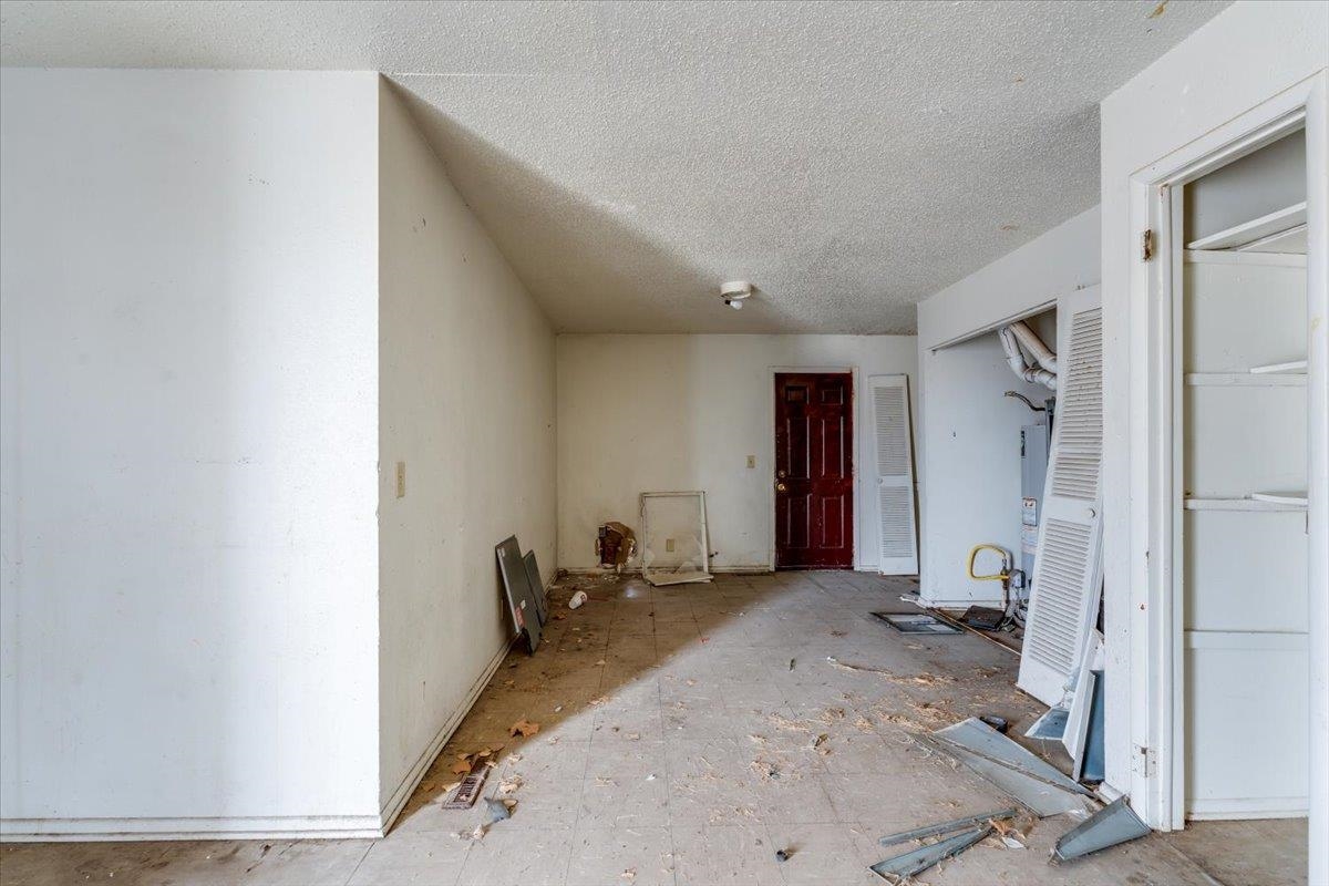 1614 E Del Mar Street Wichita KS 67216