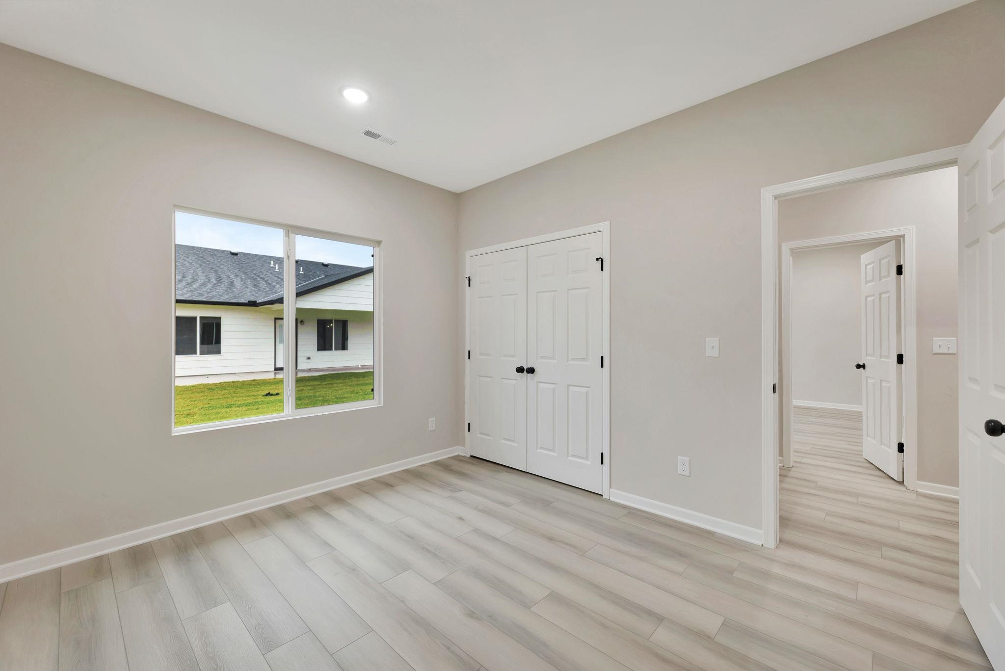 9227 E Fox Pointe Court Bel Aire KS 67226