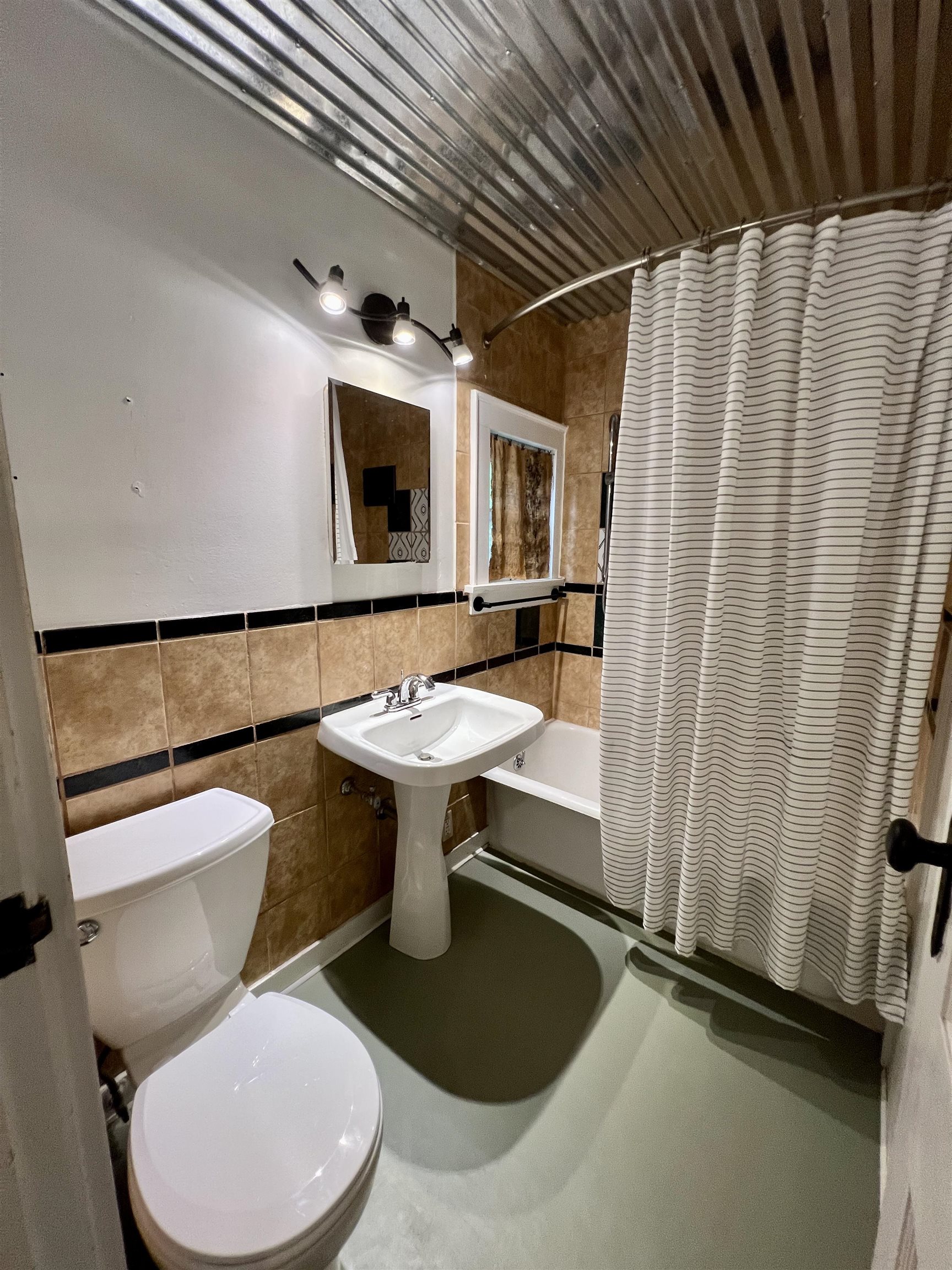 1103 Mansfield Winfield KS 67156