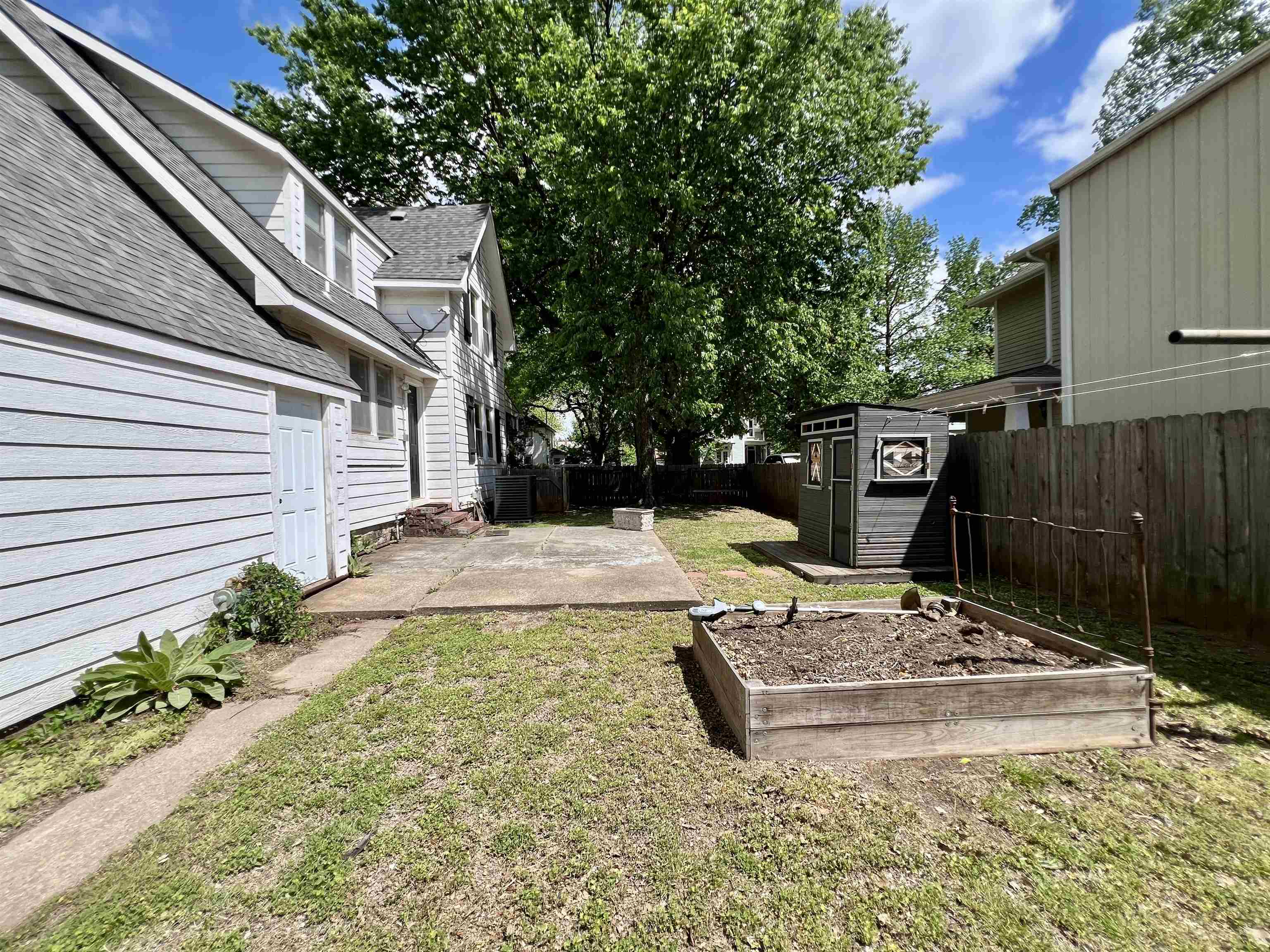 1103 Mansfield Winfield KS 67156