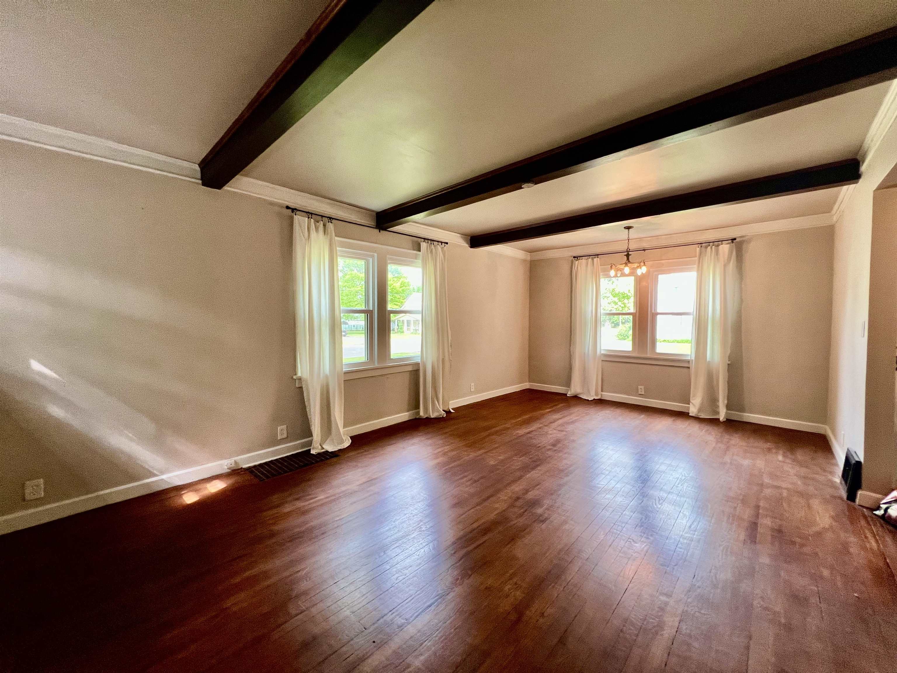 1103 Mansfield Winfield KS 67156
