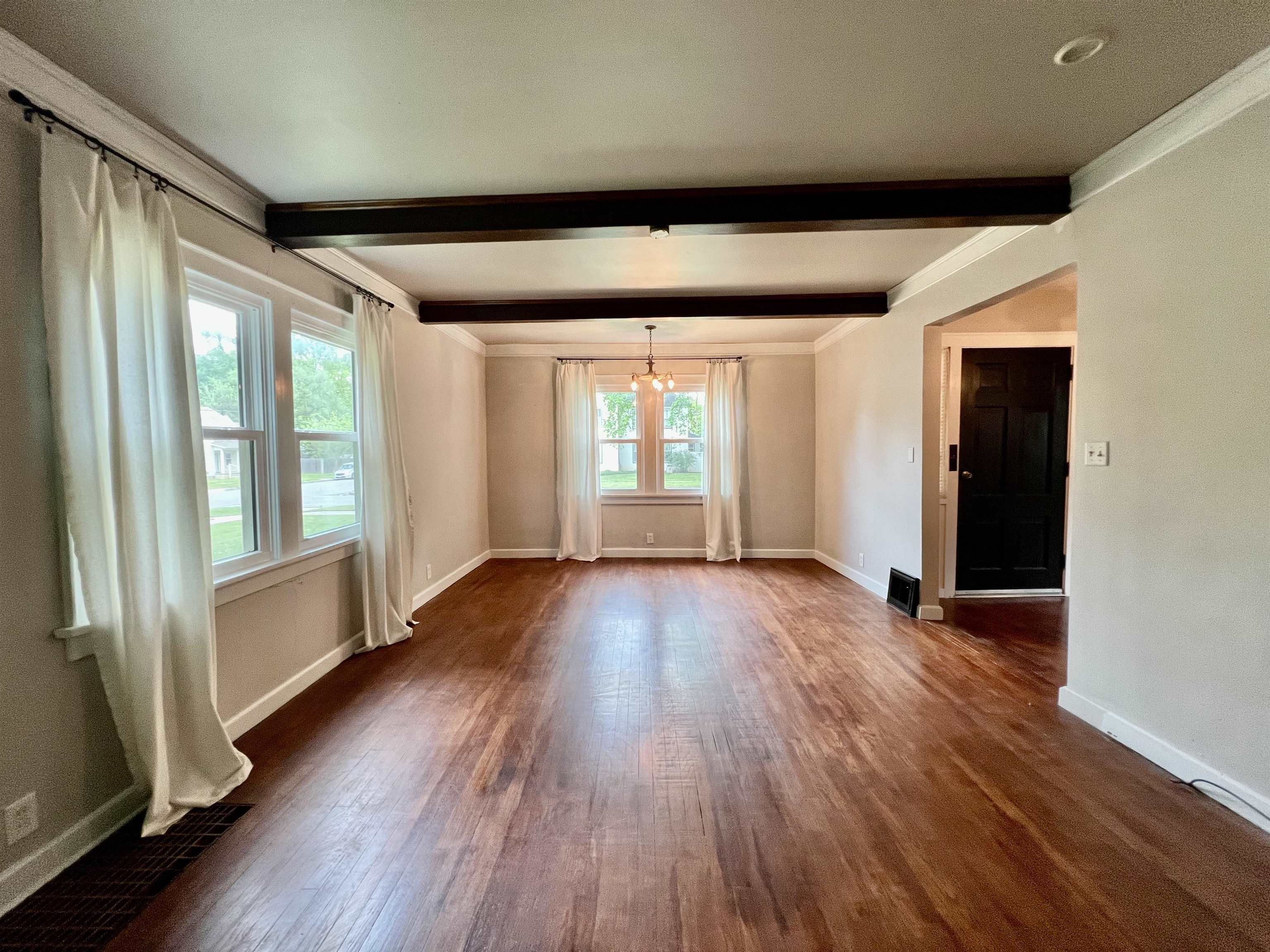 1103 Mansfield Winfield KS 67156