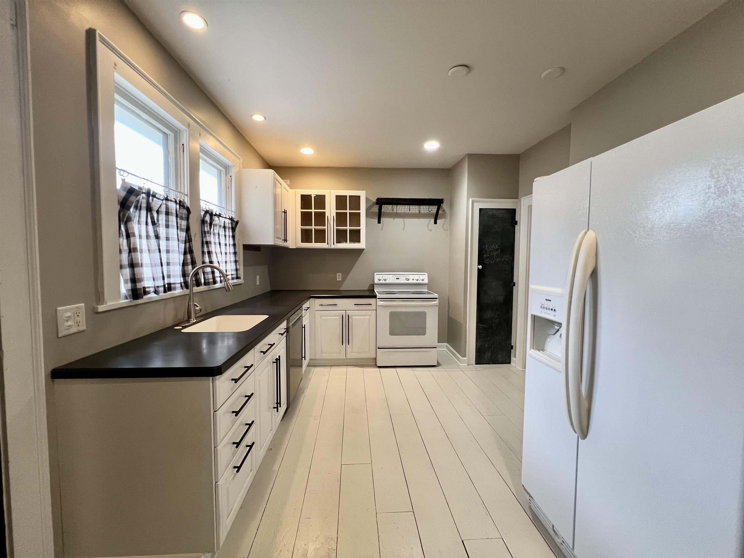 1103 Mansfield Winfield KS 67156