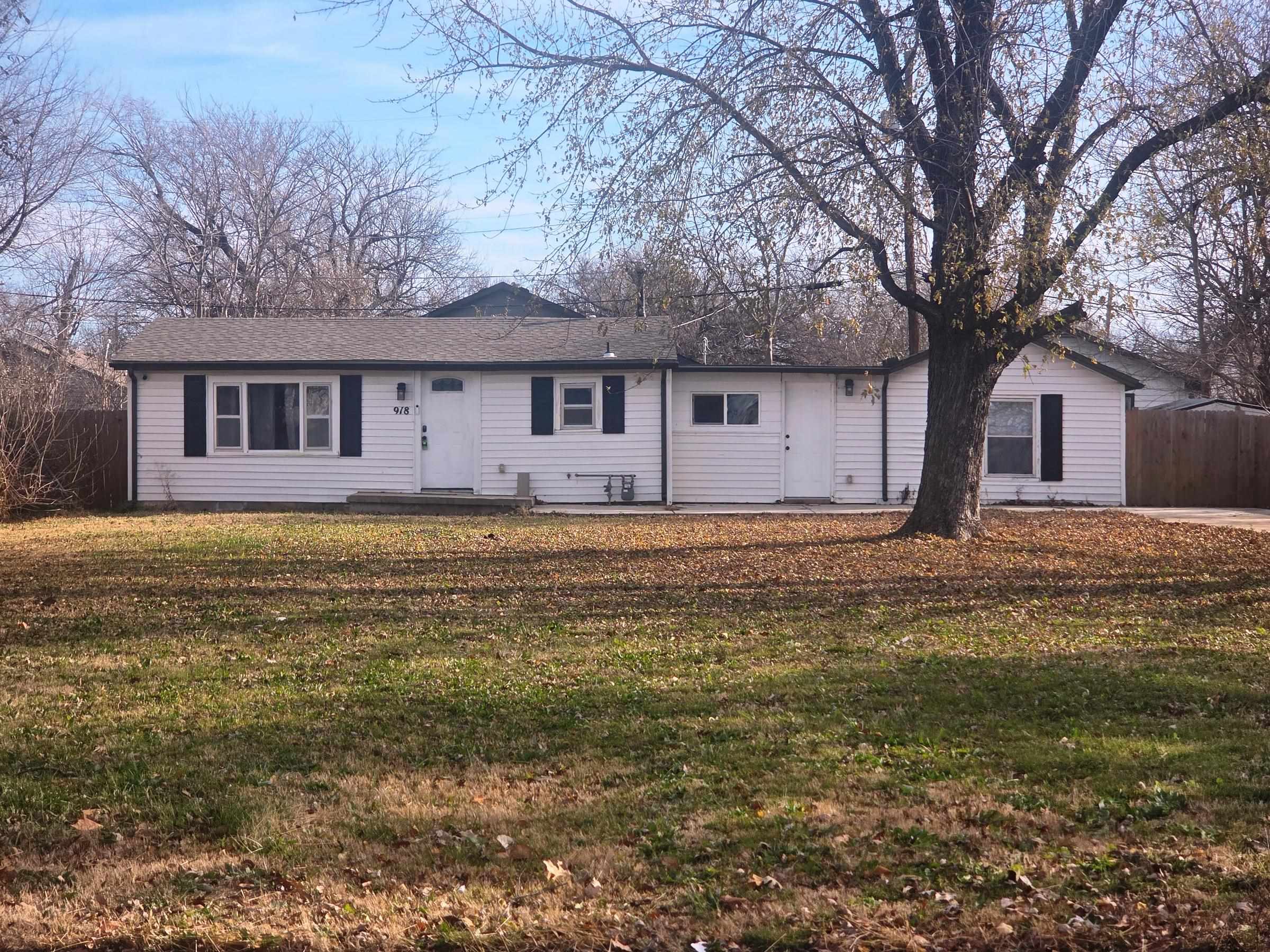 918 S Sedgwick Wichita KS 67213
