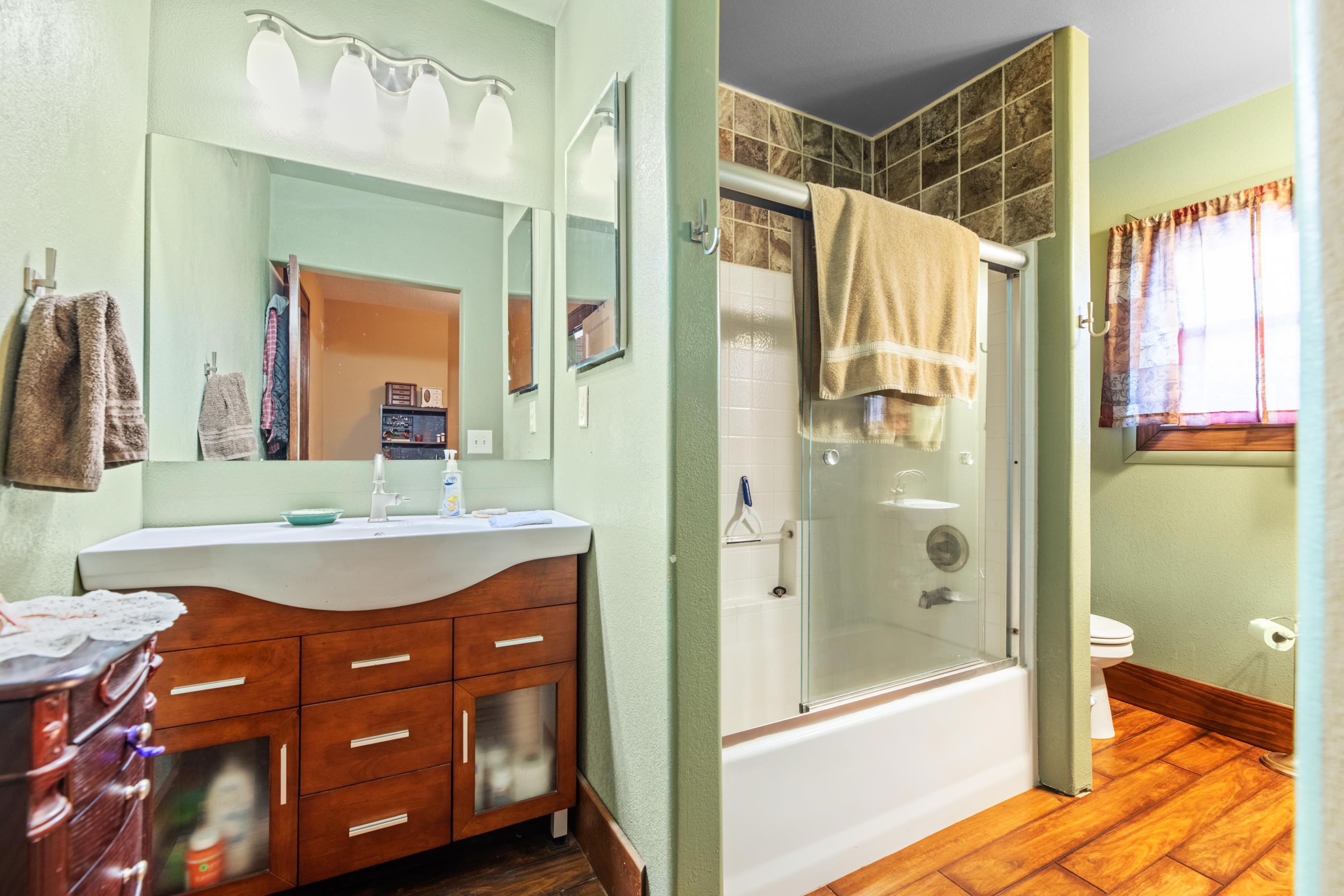 528 N Martinson Wichita KS 67203
