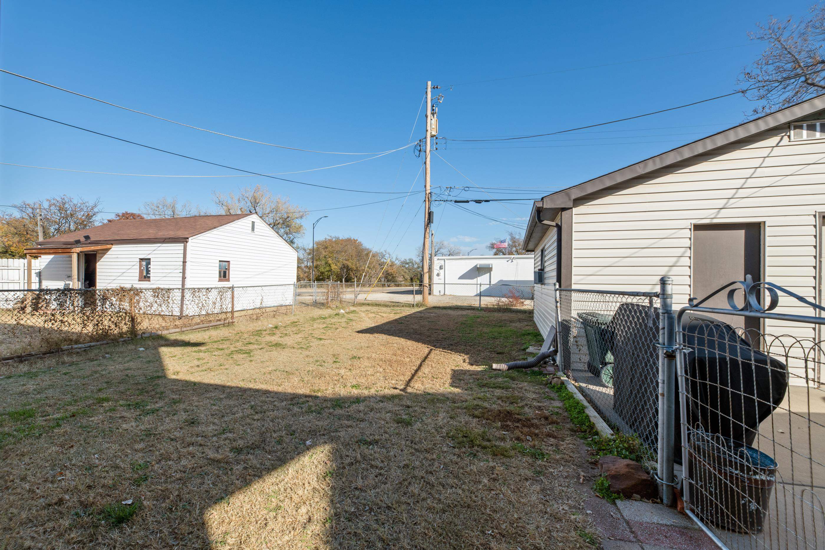 528 N Martinson Wichita KS 67203