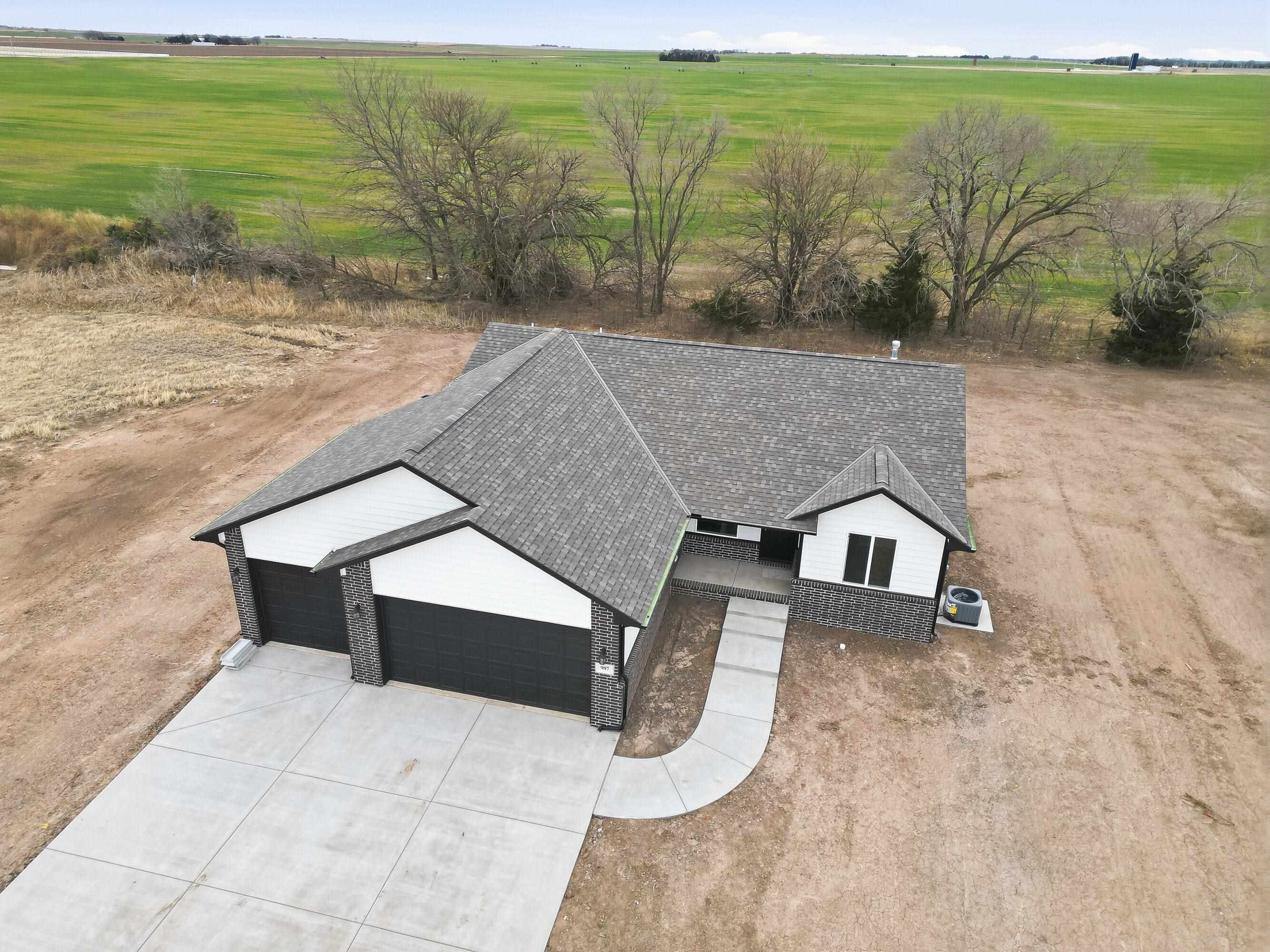 907 W 17th Harper KS 67058