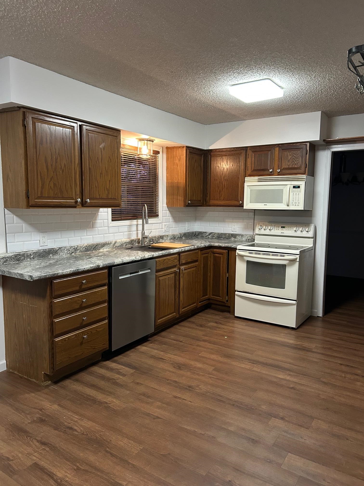 924 Maplewood Court Andover KS 67002