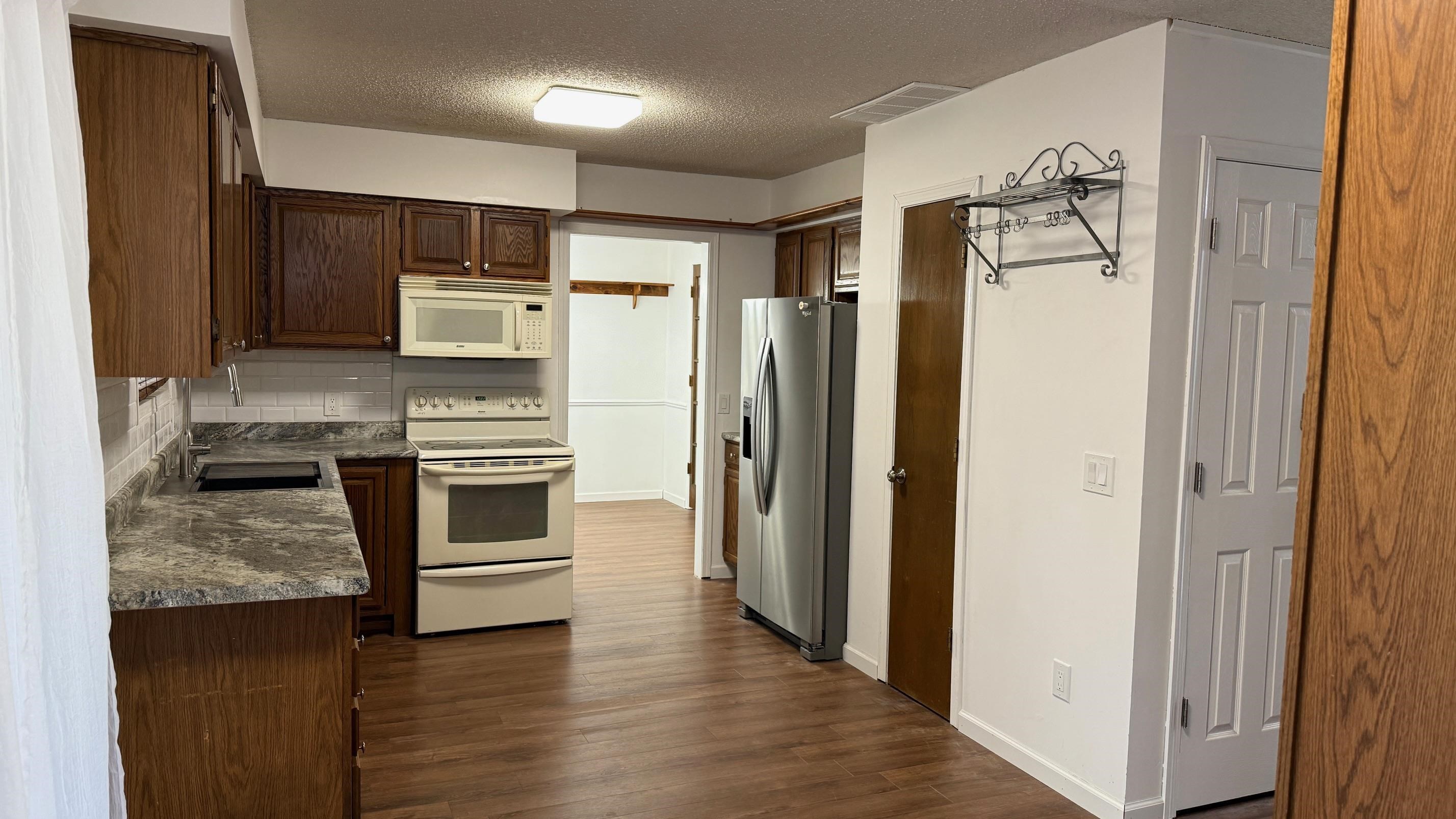 924 Maplewood Court Andover KS 67002