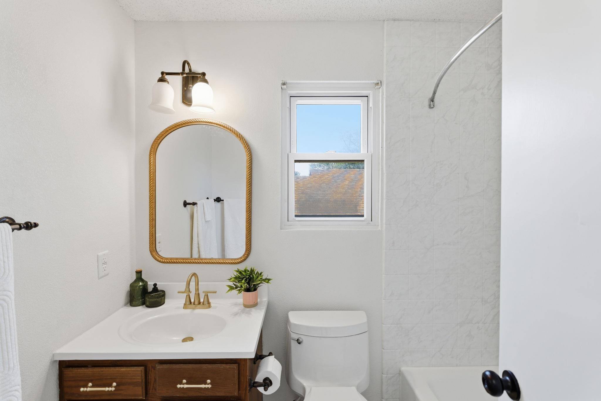 2420 E Gary Street Park City KS 67219