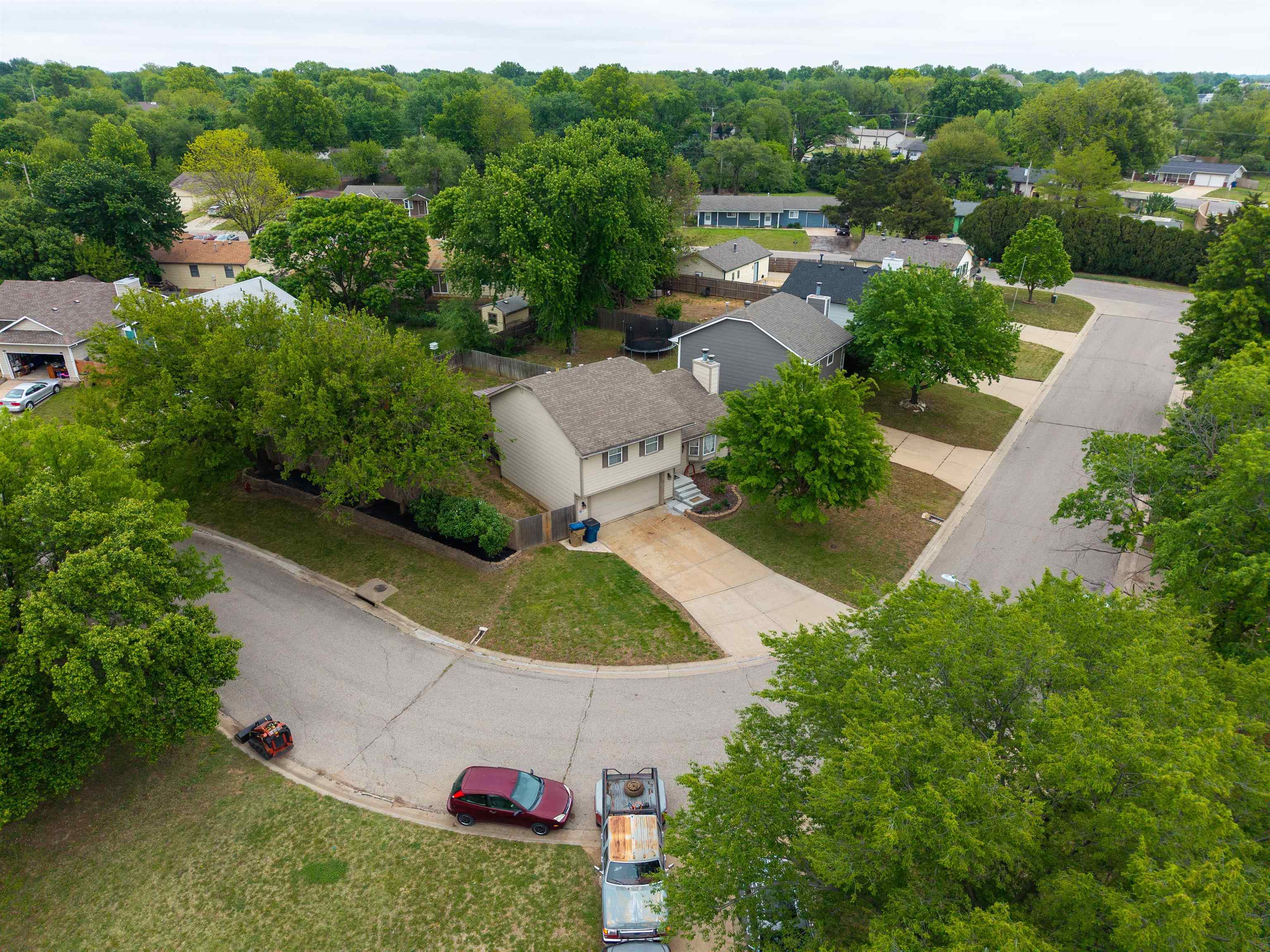 265 W Village Lake Drive Derby KS 67037