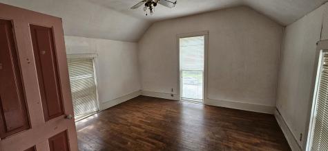 702 E 12th Avenue Winfield KS 67156