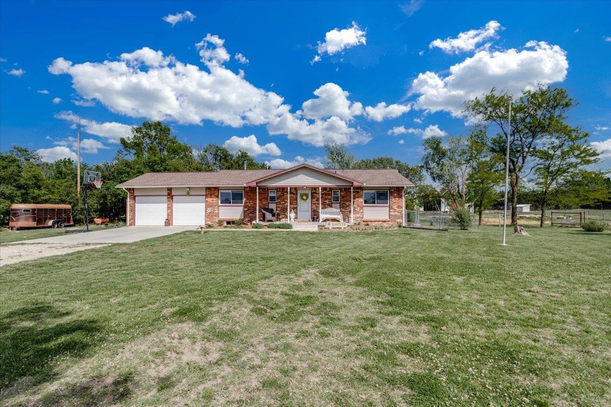 4610 NW County Line Benton KS 67017