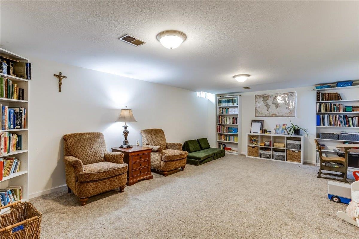 4610 NW County Line Benton KS 67017