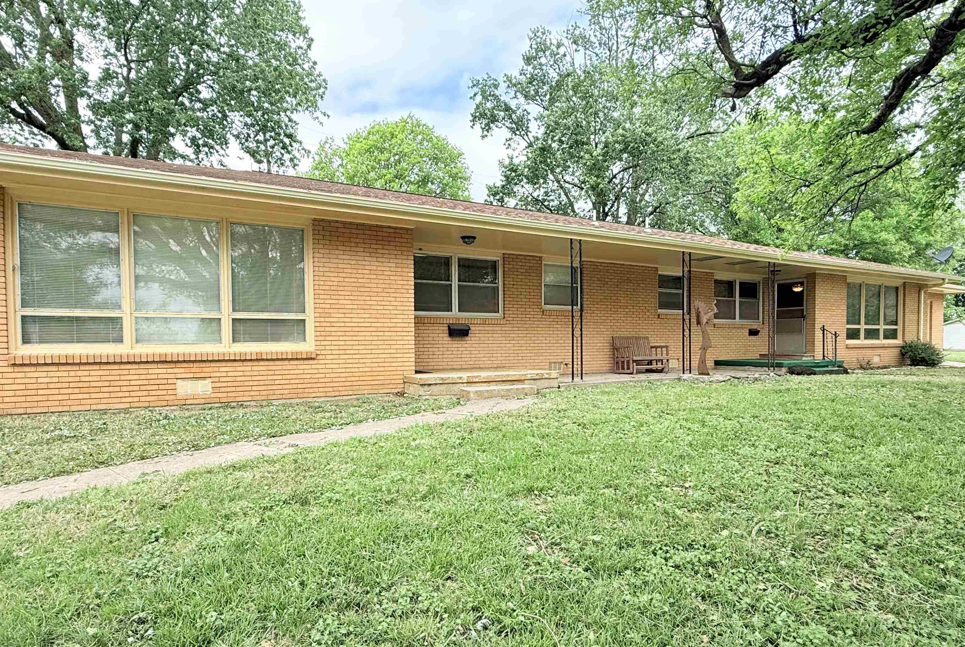 701-703 S Coble Marion KS 66861