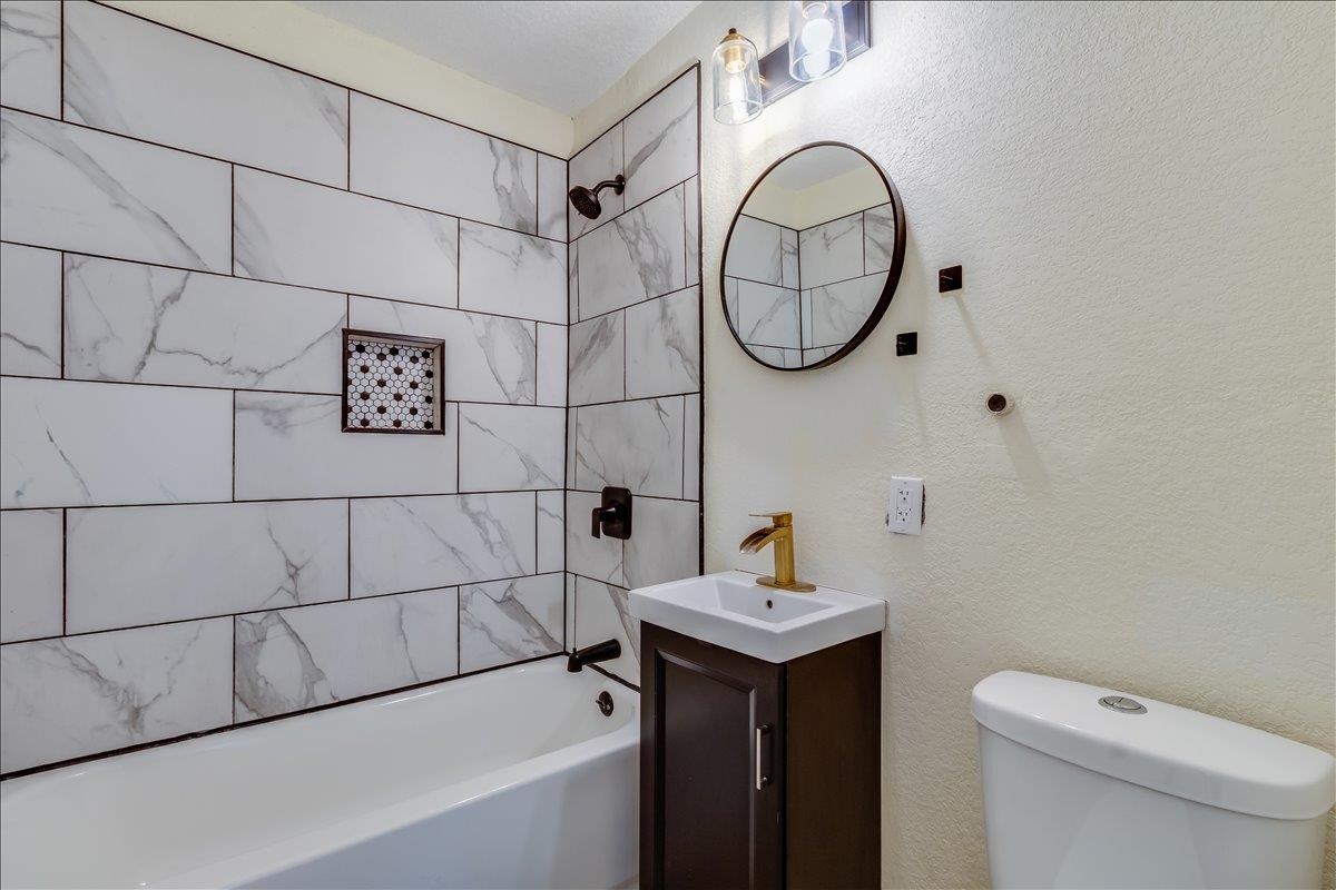 1333 N Dellrose Avenue Wichita KS 67208