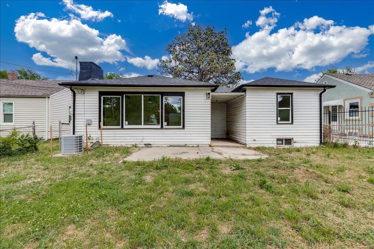 1333 N Dellrose Avenue Wichita KS 67208