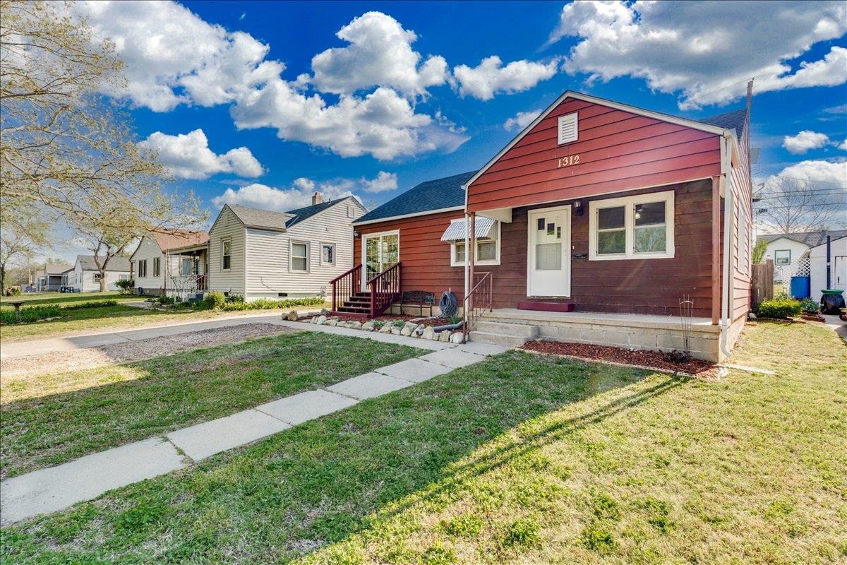 1312 Bobbie Street Augusta KS 67010