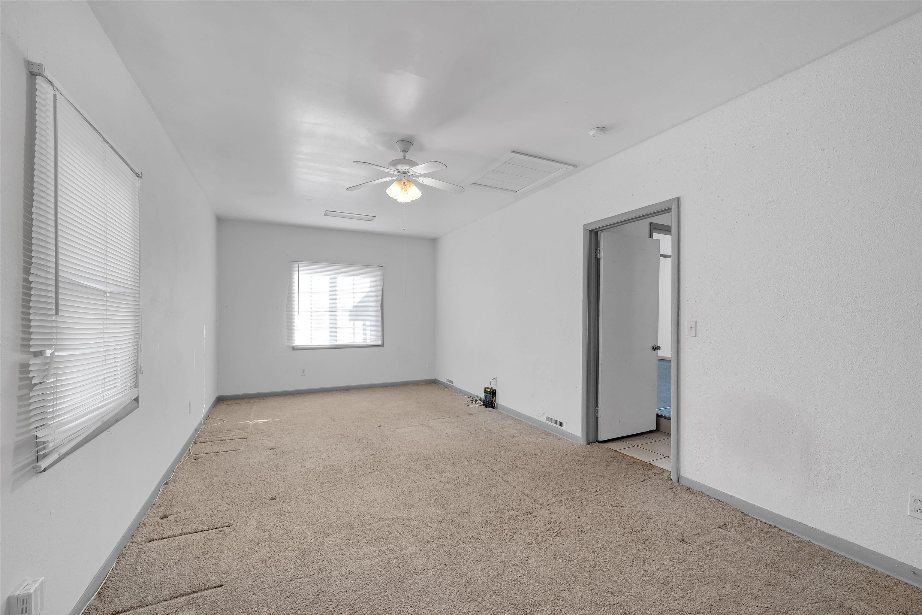 2627 S Washington Avenue Wichita KS 67216