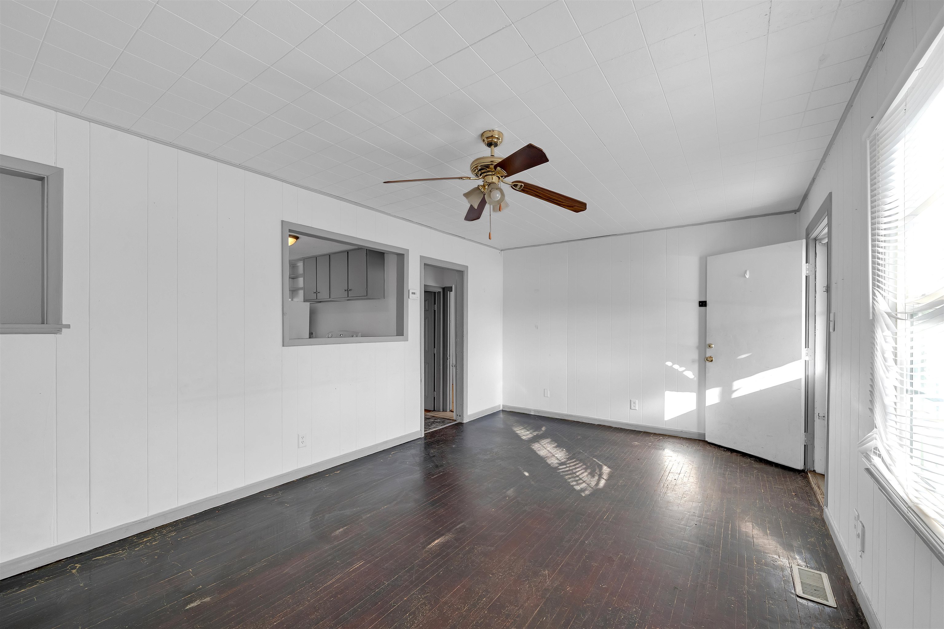 2627 S Washington Avenue Wichita KS 67216