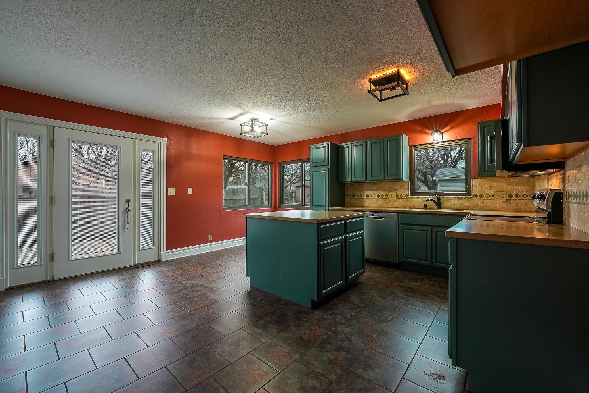 509 W 13th Avenue El Dorado KS 67042