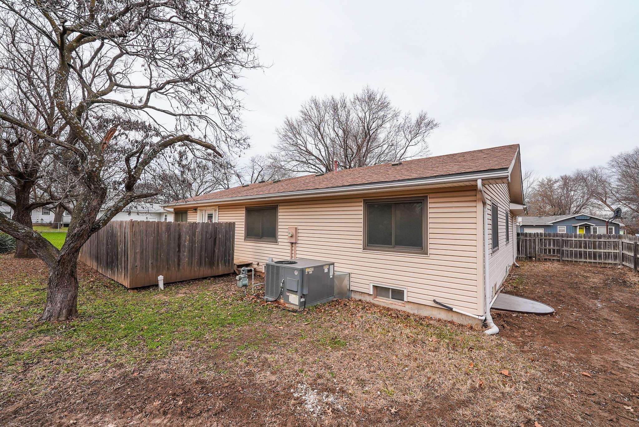 509 W 13th Avenue El Dorado KS 67042