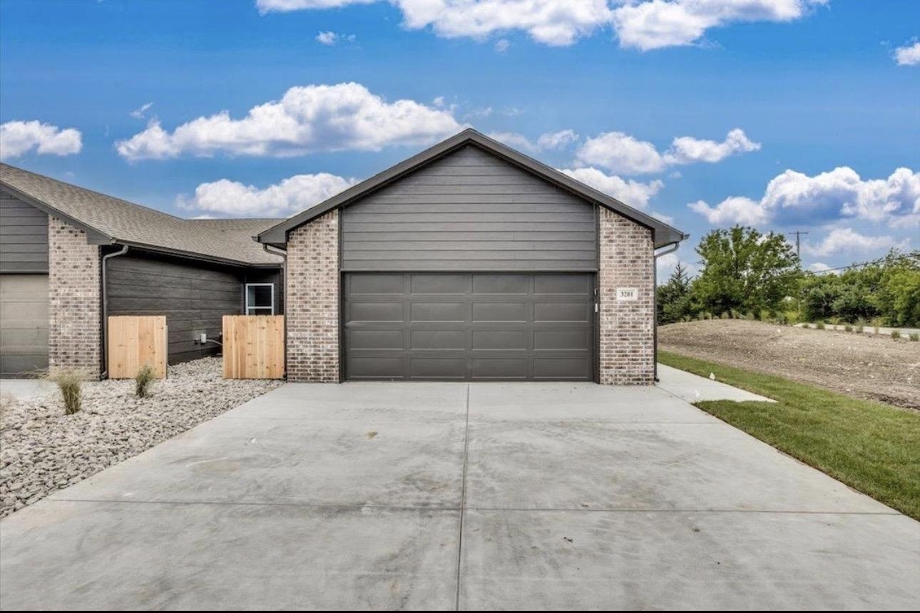 3425 E Thunder Wichita KS 67220