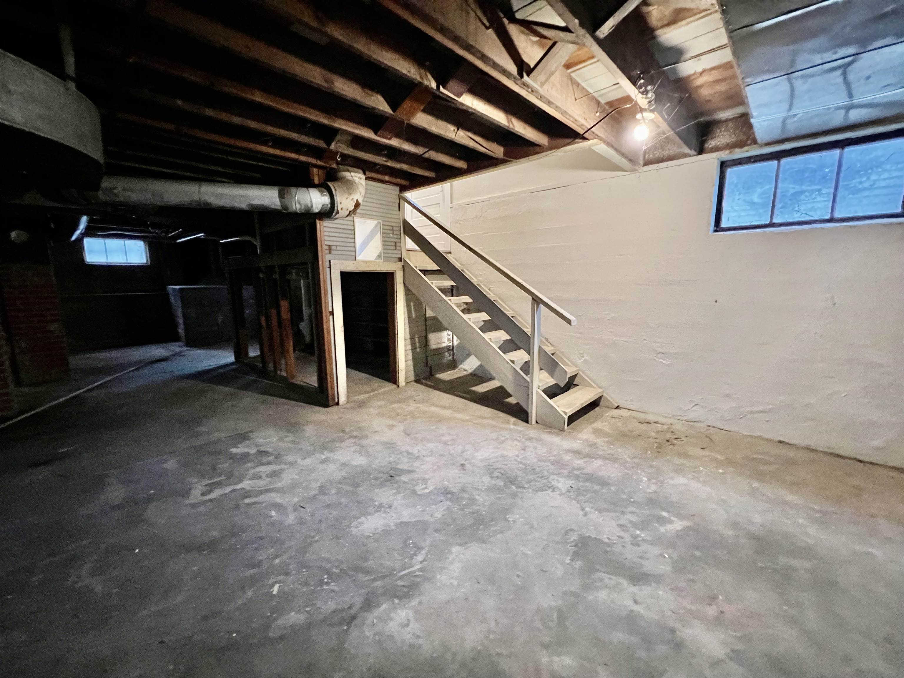 215 N 3rd Arkansas City KS 67005