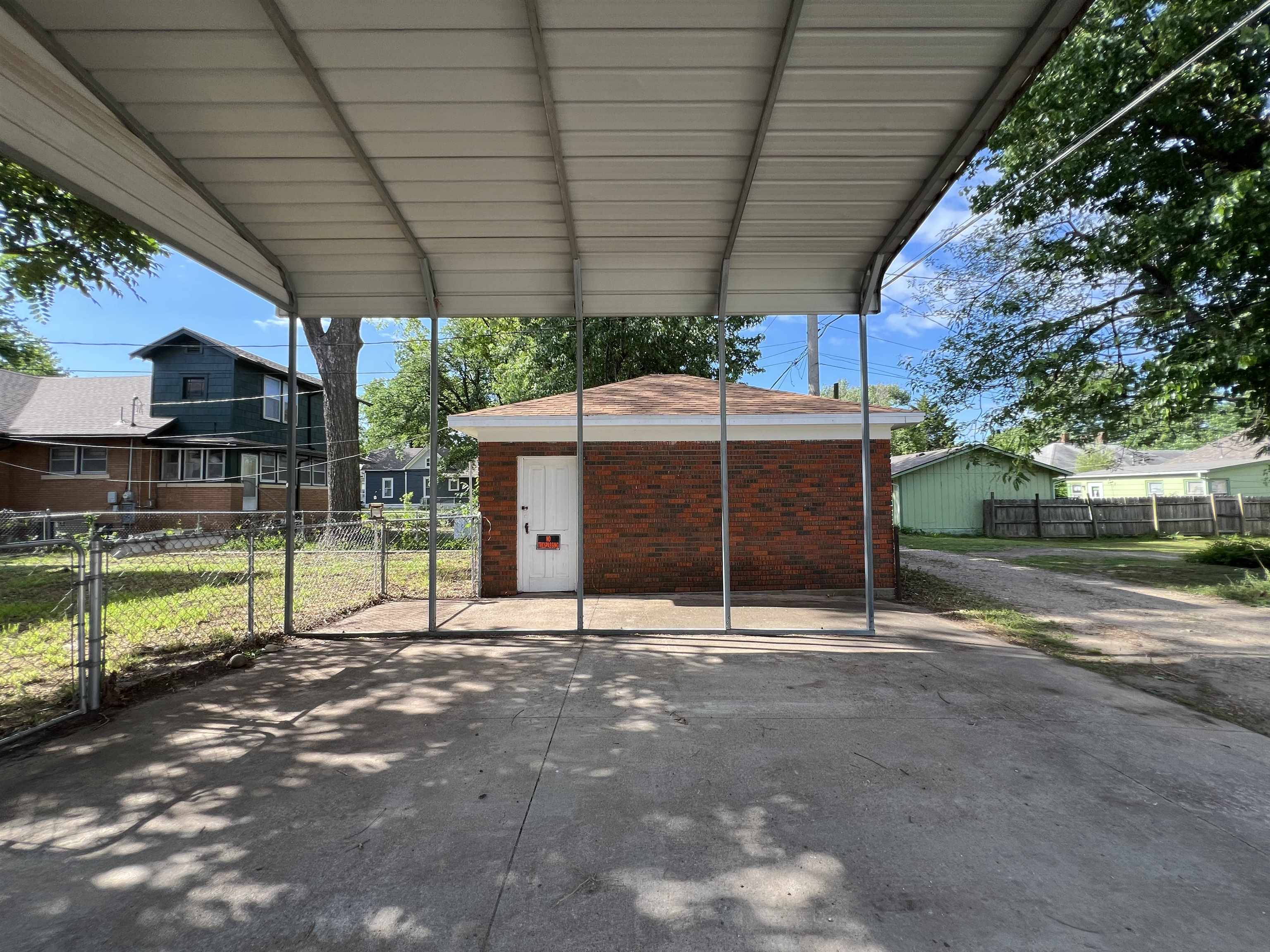 215 N 3rd Arkansas City KS 67005
