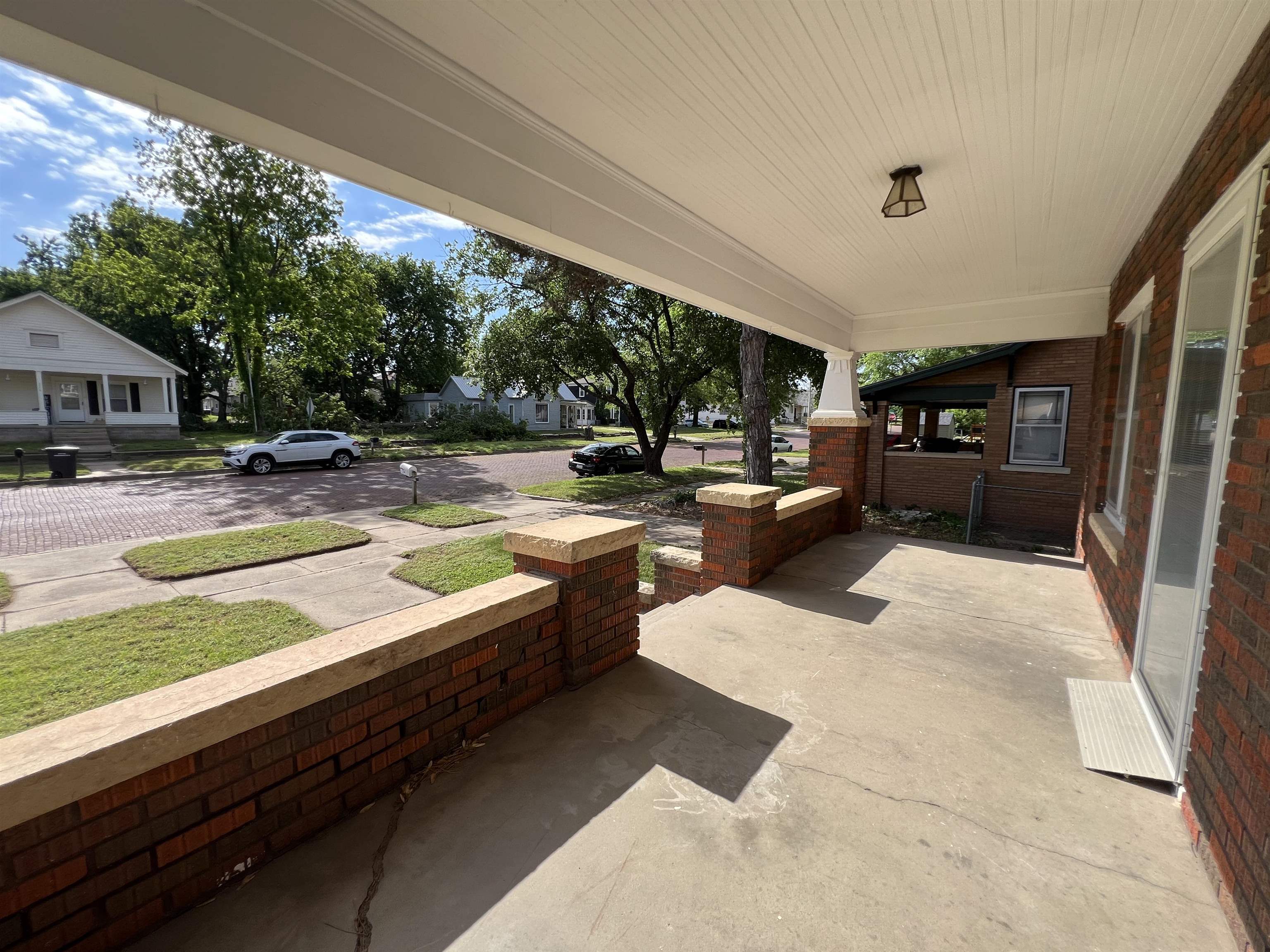 215 N 3rd Arkansas City KS 67005