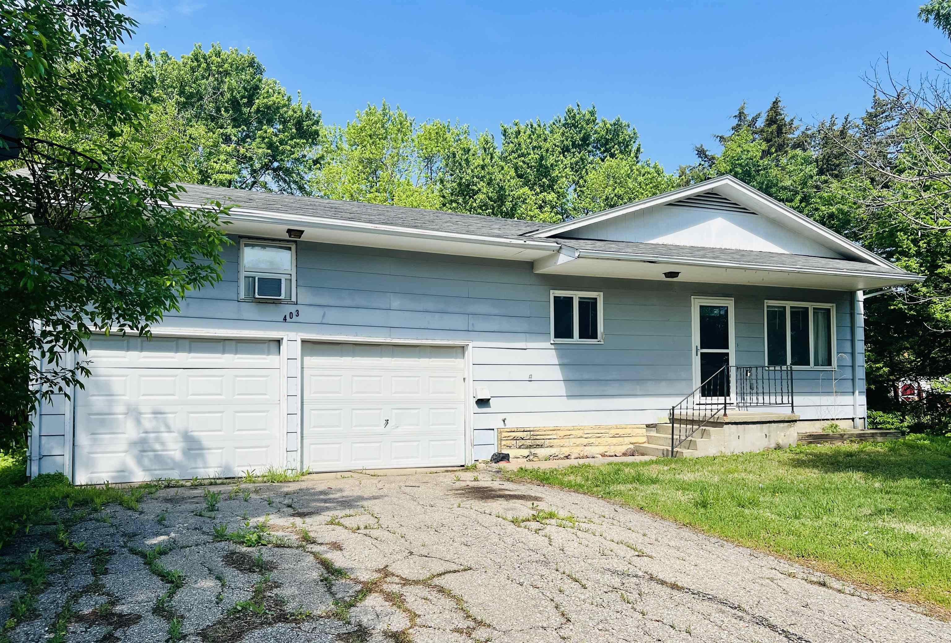 403 N Roosevelt Marion KS 66861