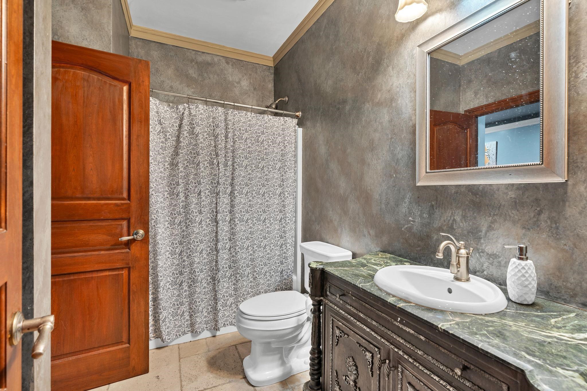 2319 N Rough Creek Road Derby KS 67037-8456