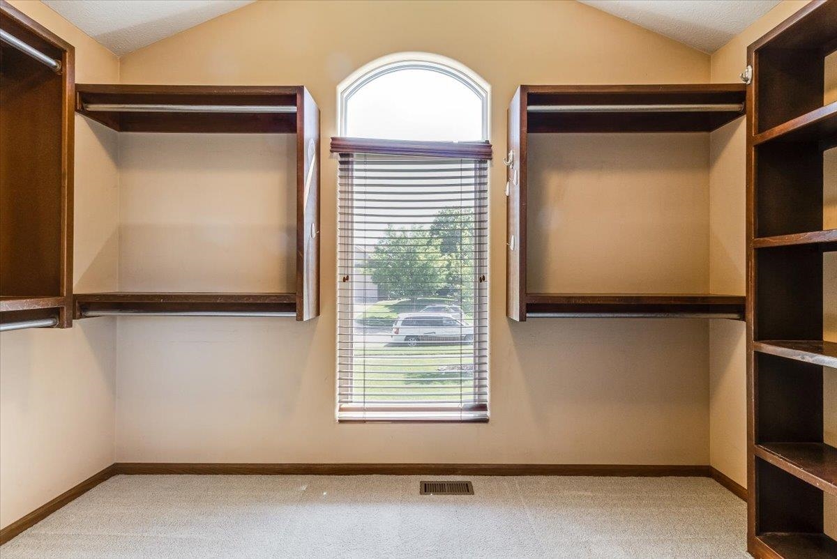 10022 W Westlakes Court Wichita KS 67205-5233