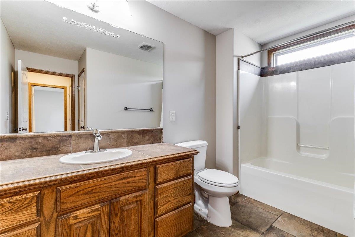 10022 W Westlakes Court Wichita KS 67205-5233
