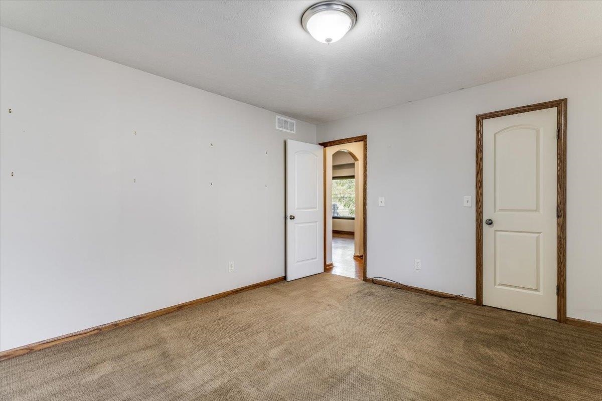 10022 W Westlakes Court Wichita KS 67205-5233
