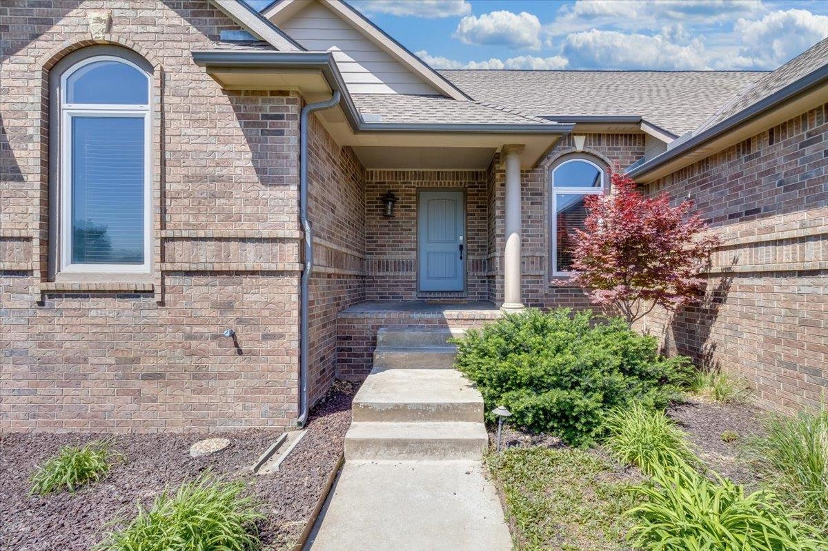 10022 W Westlakes Court Wichita KS 67205-5233